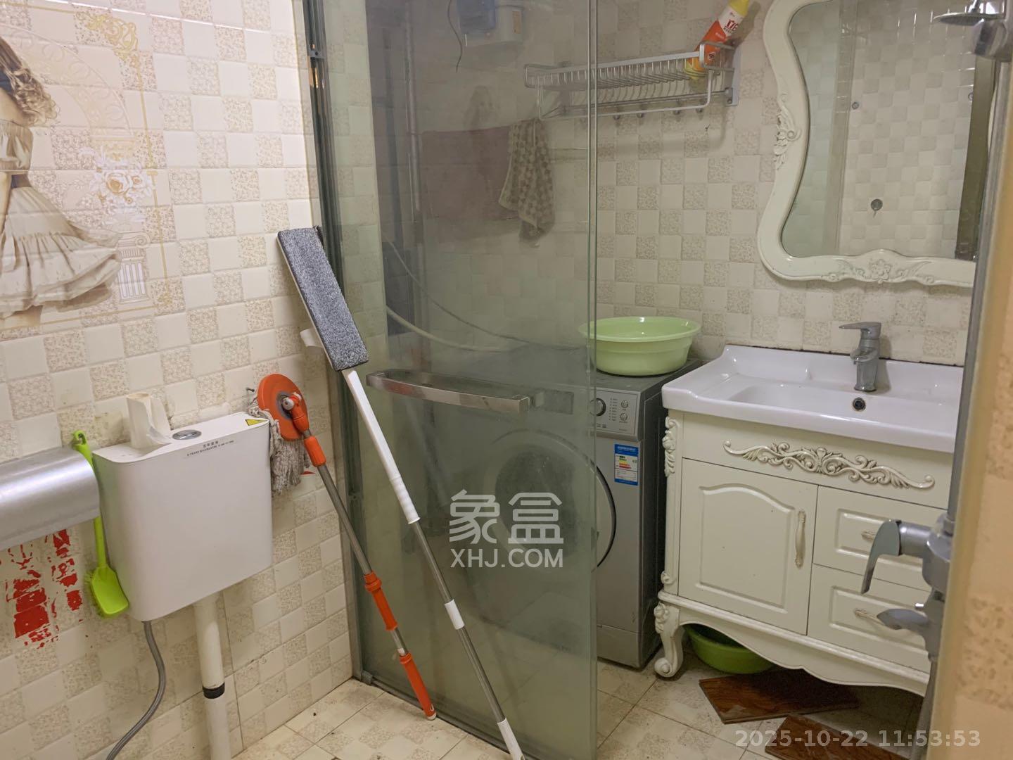 中建芙蓉工社 2室1厅1卫 1700.0元/月 中建芙蓉工社 2室1厅1卫 1700.0元/月室内图