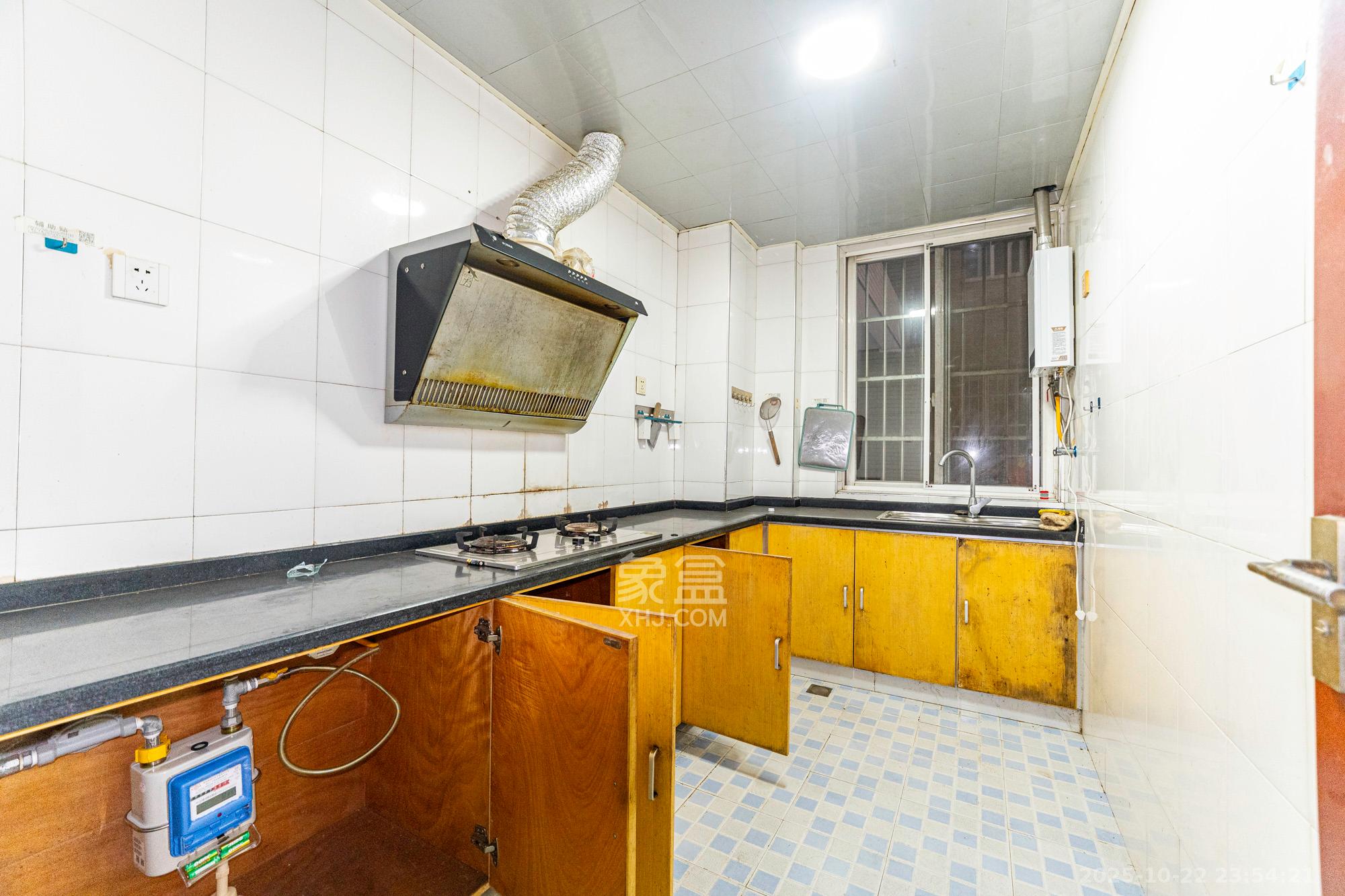 紫晶城  2室2厅1卫    38.8万厨房