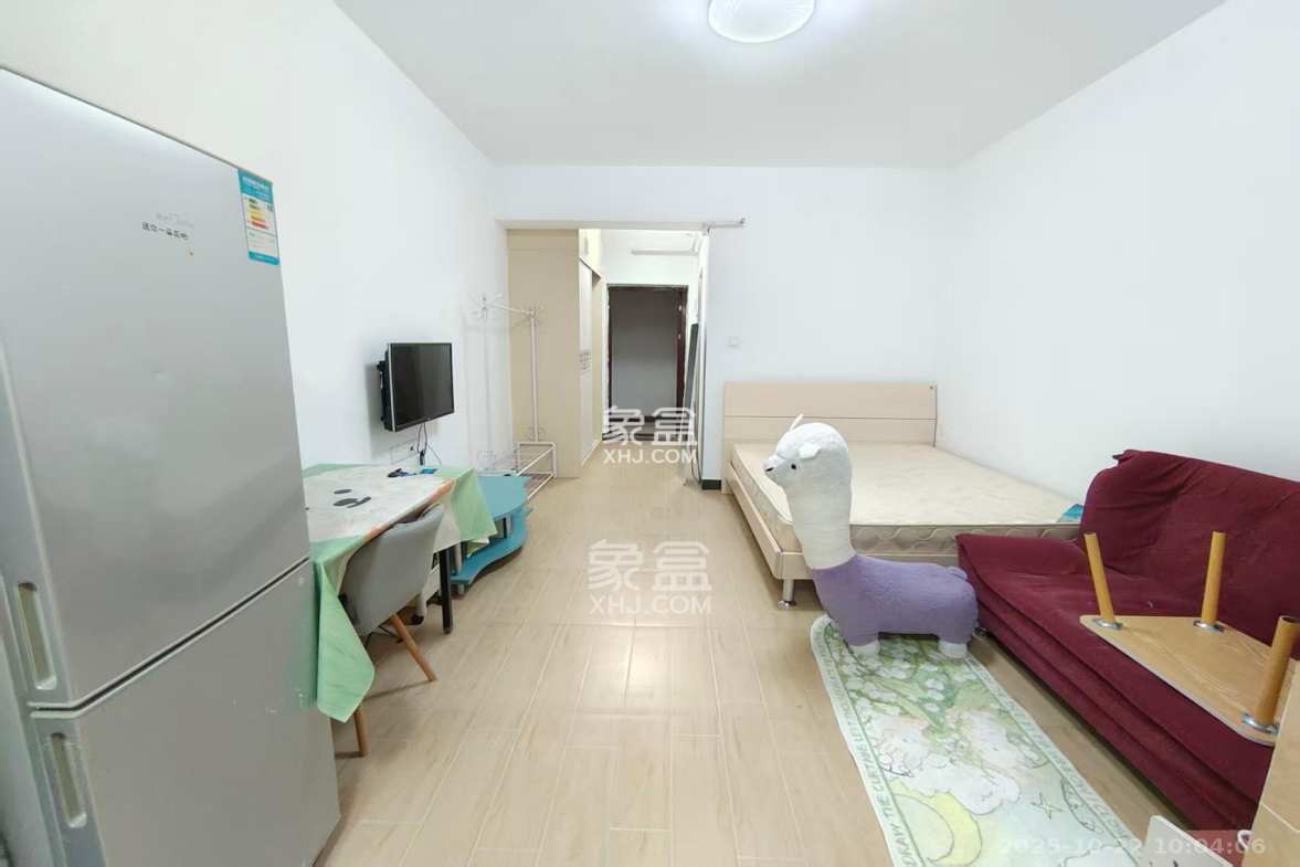 上峰苑(兰亭玥岛) 1室1厅1卫 1500.0元/月 上峰苑(兰亭玥岛) 1室1厅1卫 1500.0元/月室内图