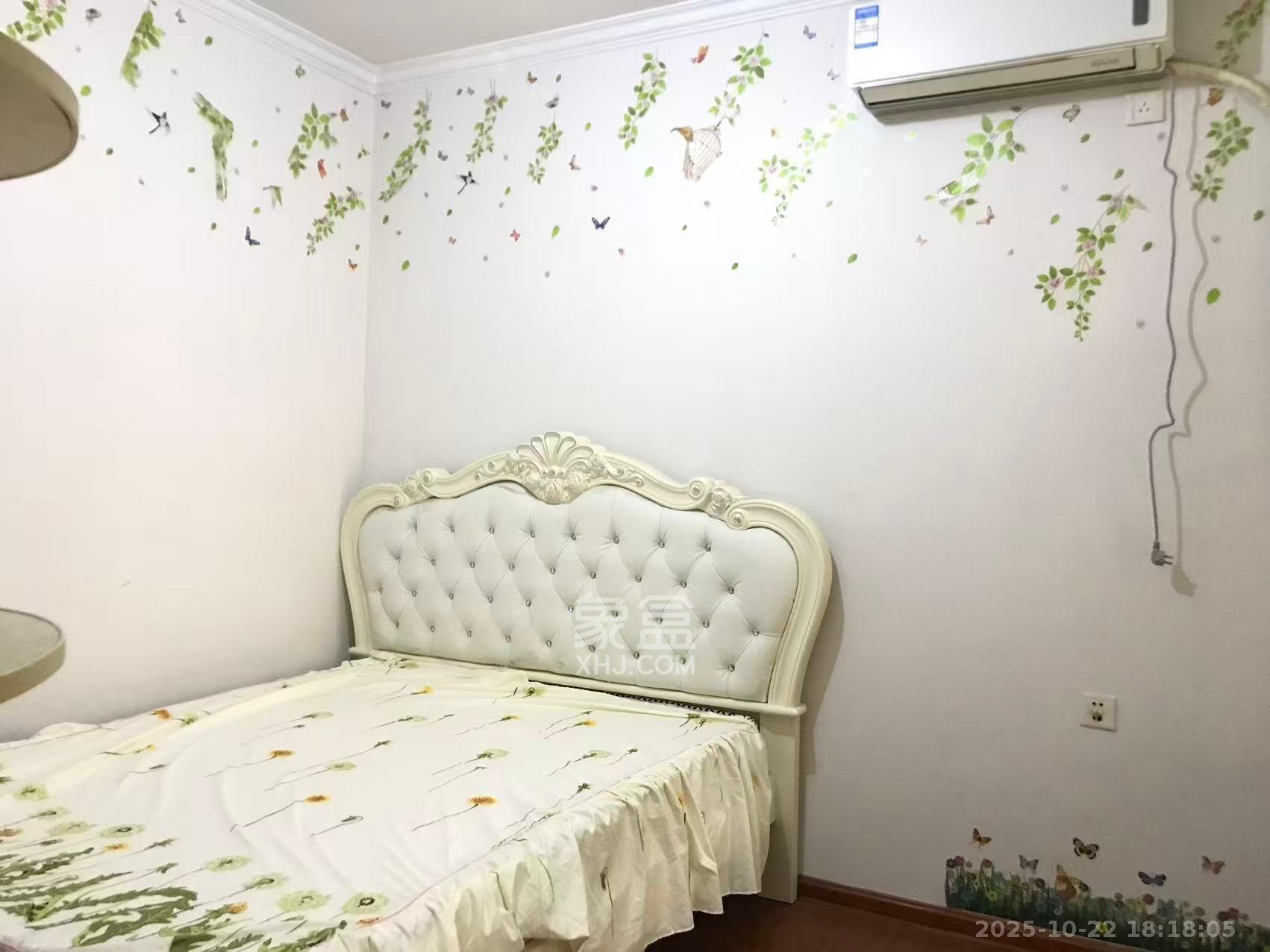 保利麓谷林语C区  2室2厅1卫    2200.0元/月 保利麓谷林语C区  2室2厅1卫    2200.0元/月室内图