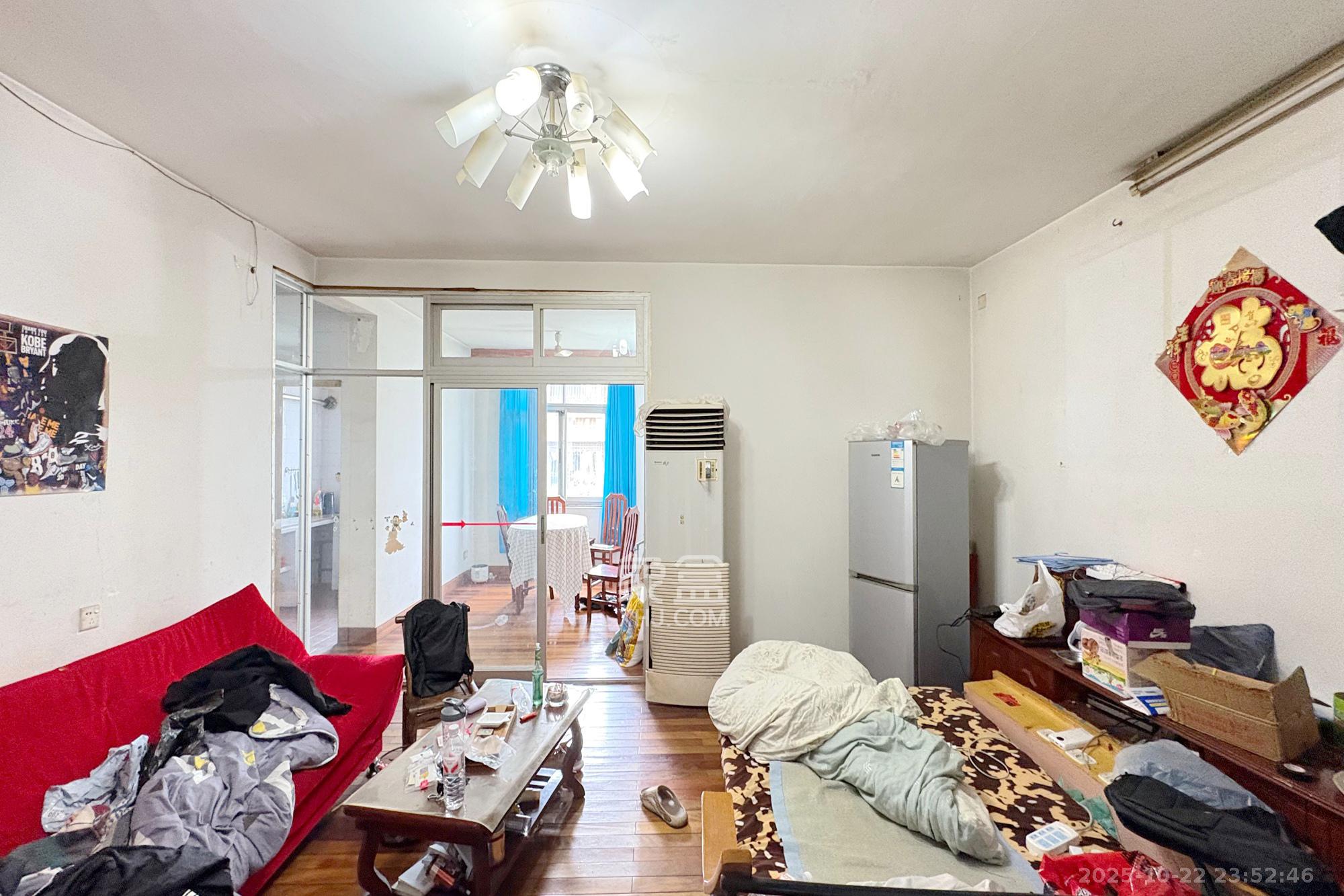 省建苑小区  3室1厅1卫    55.0万 省建苑小区  3室1厅1卫    55.0万客厅