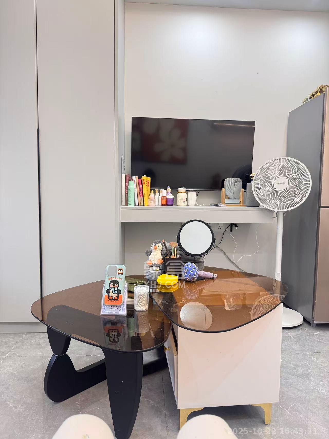 保利天禧EF区  1室0厅0卫    1800.0元/月室内图