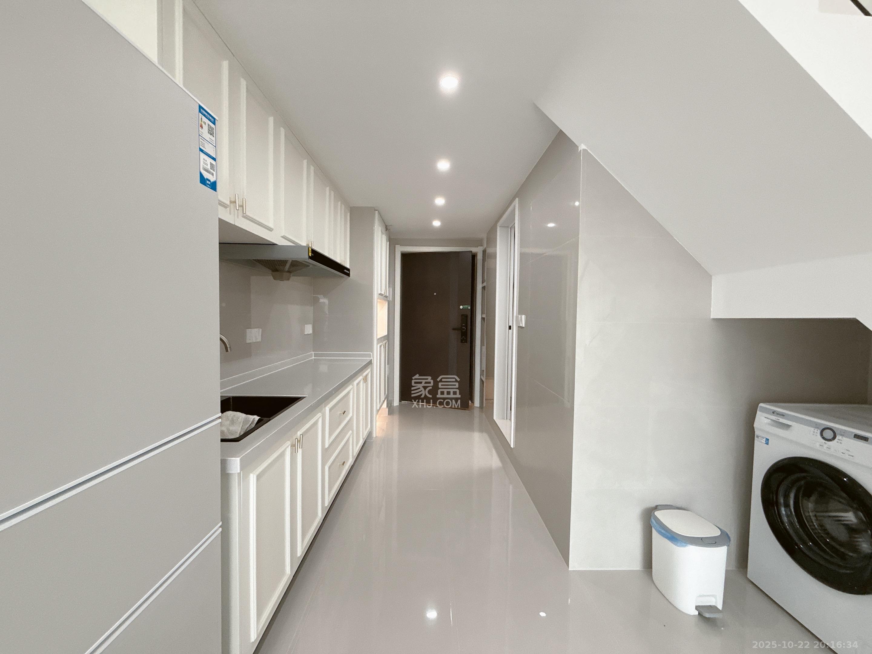 建发养云 2室1厅1卫 2700.0元/月 建发养云 2室1厅1卫 2700.0元/月室内图