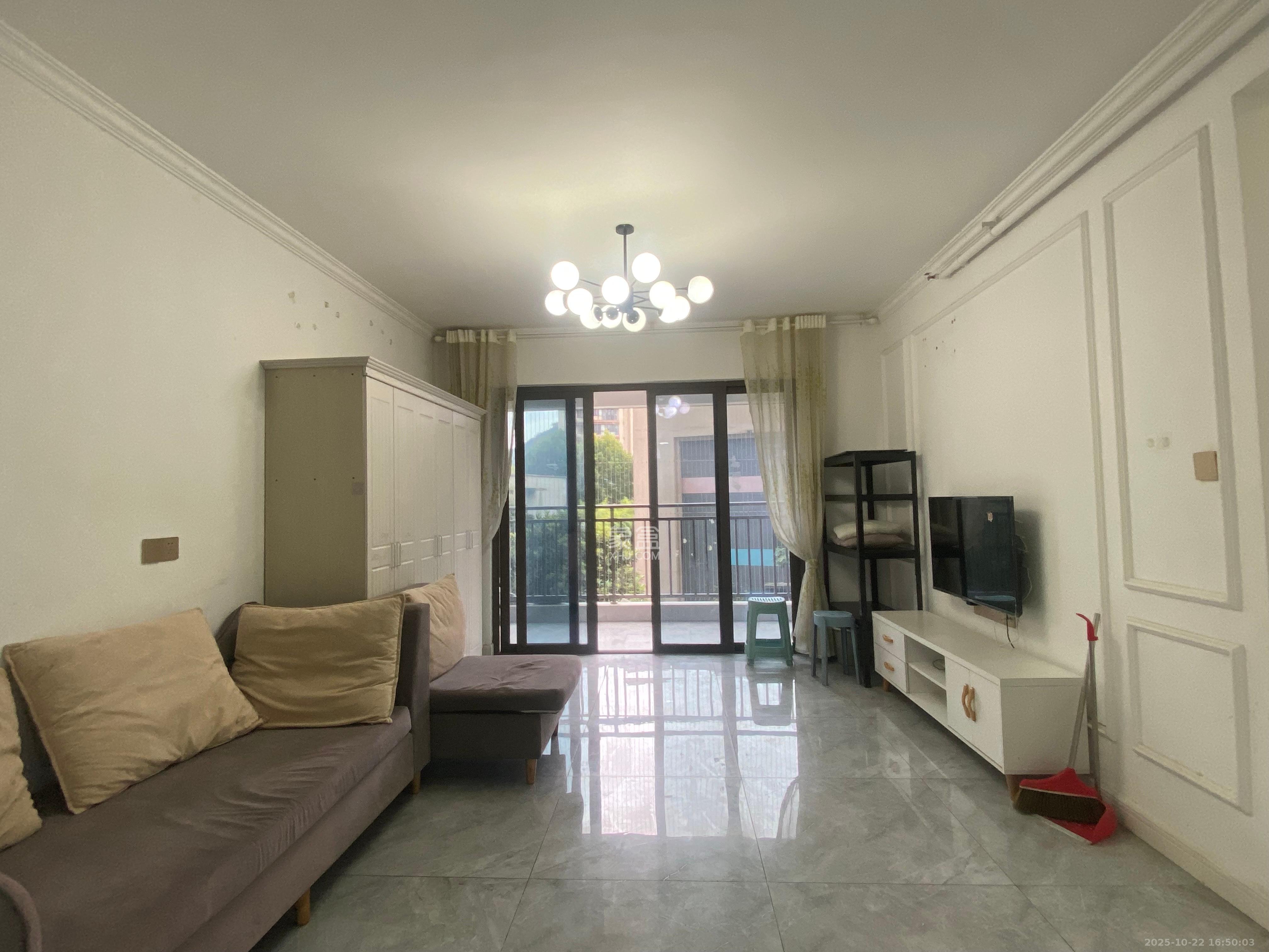 佳兆业云顶梅溪湖（佳兆业梅溪荟）  3室2厅2卫    2500.0元/月室内图