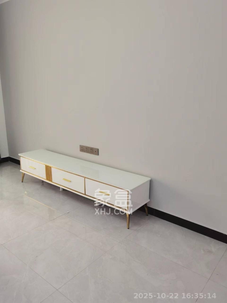 阳光城尚东湾蓝莓苑  3室2厅2卫    2500.0元/月室内图