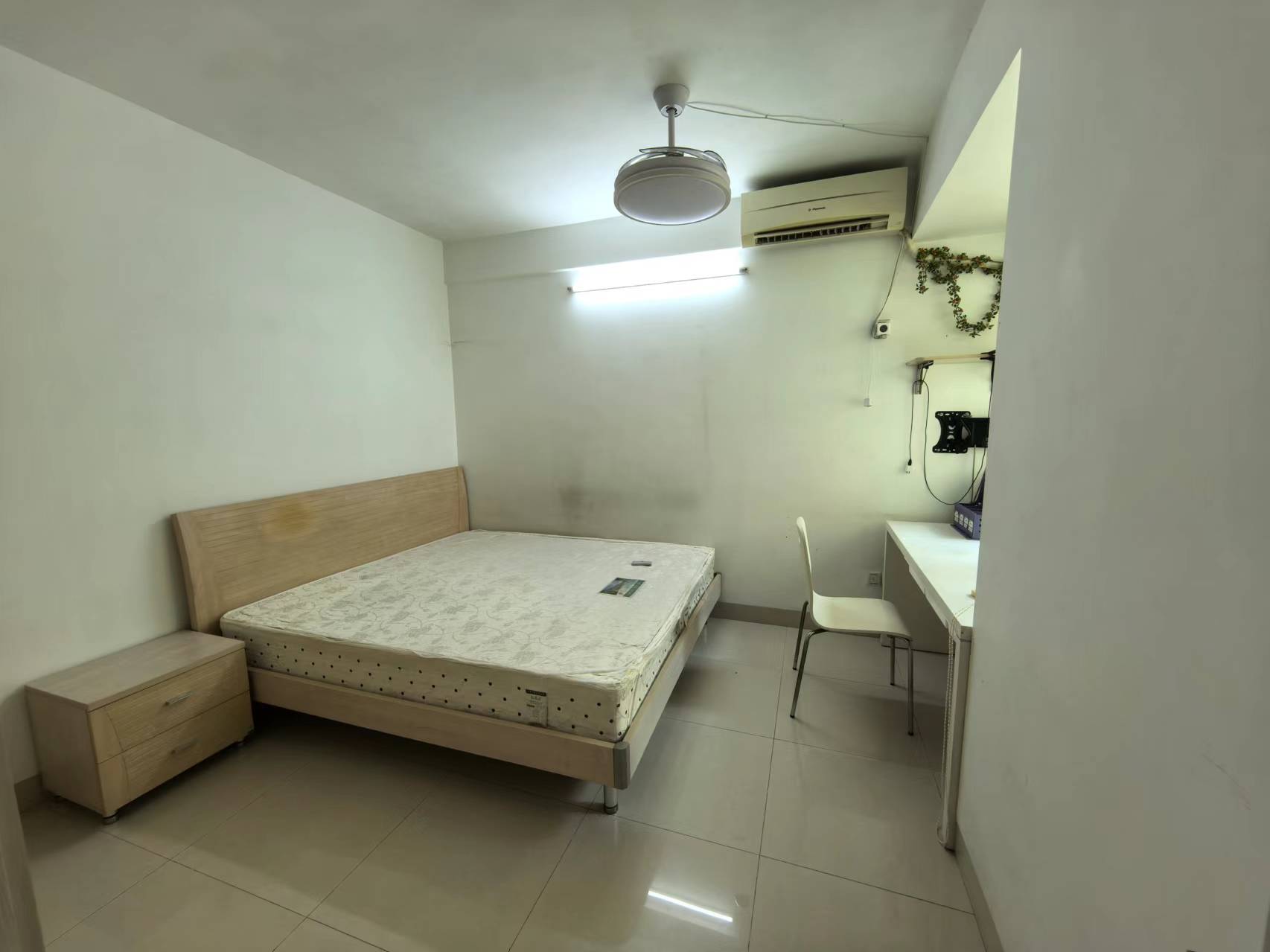 玉兰园  3室2厅2卫    3000.0元/月室内图