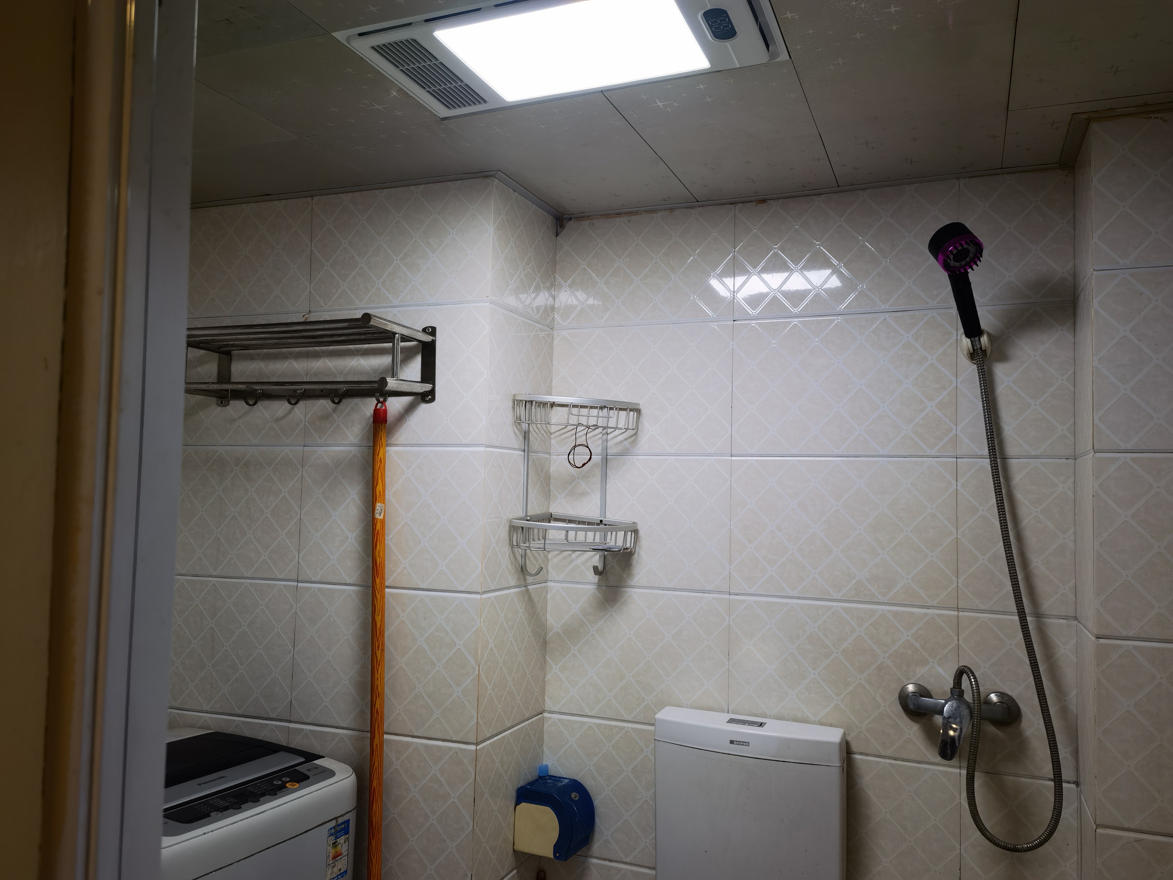 维港十字街 1室1厅1卫 1000.0元/月 维港十字街 1室1厅1卫 1000.0元/月室内图