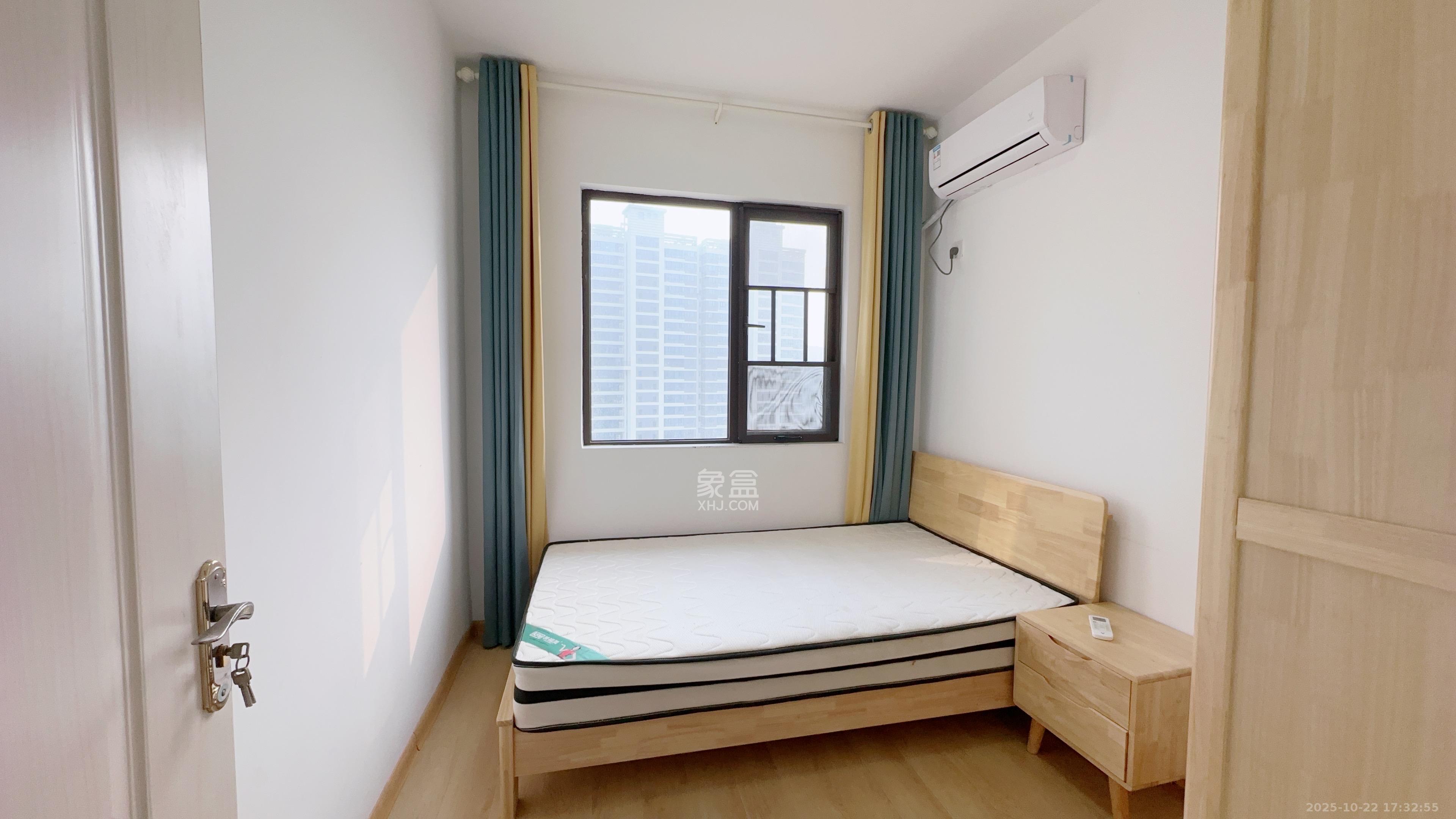 保利西海岸B区  4室2厅2卫    4100.0元/月 保利西海岸B区  4室2厅2卫    4100.0元/月室内图