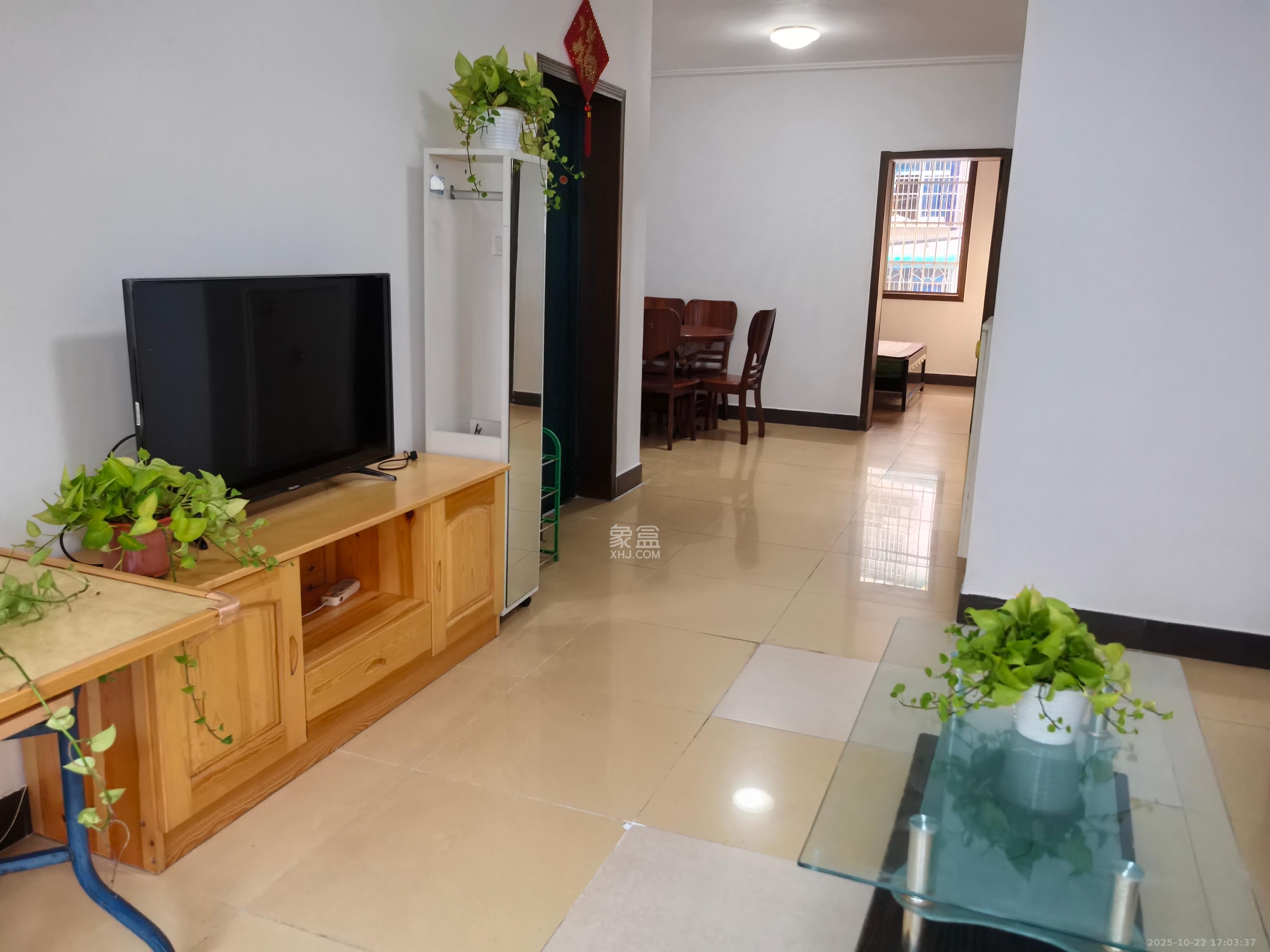 新民小区  2室1厅1卫    2300.0元/月 新民小区  2室1厅1卫    2300.0元/月室内图