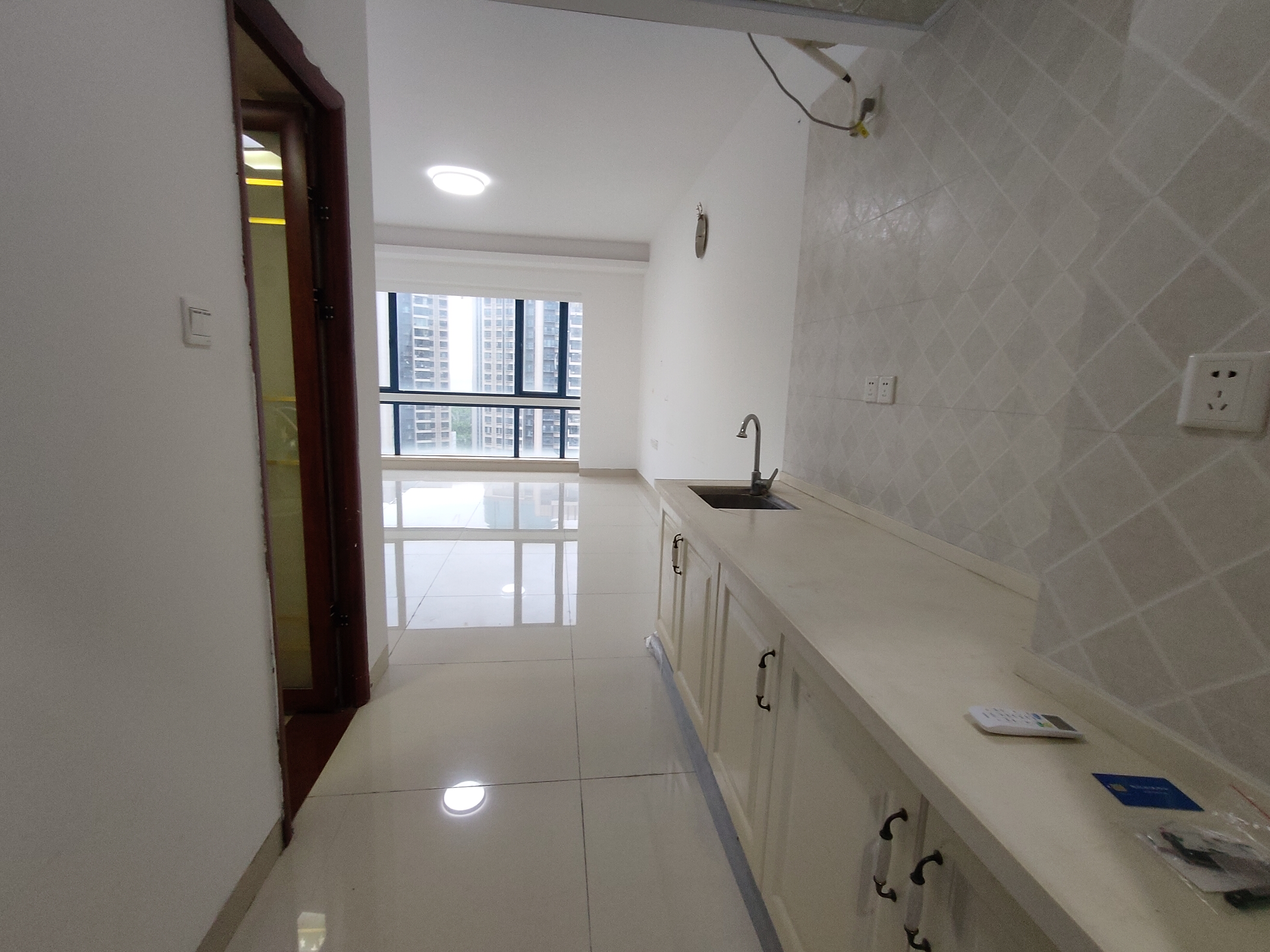 金城SOHO（海岸金城金城国际）  1室0厅1卫    2300.0元/月室内图