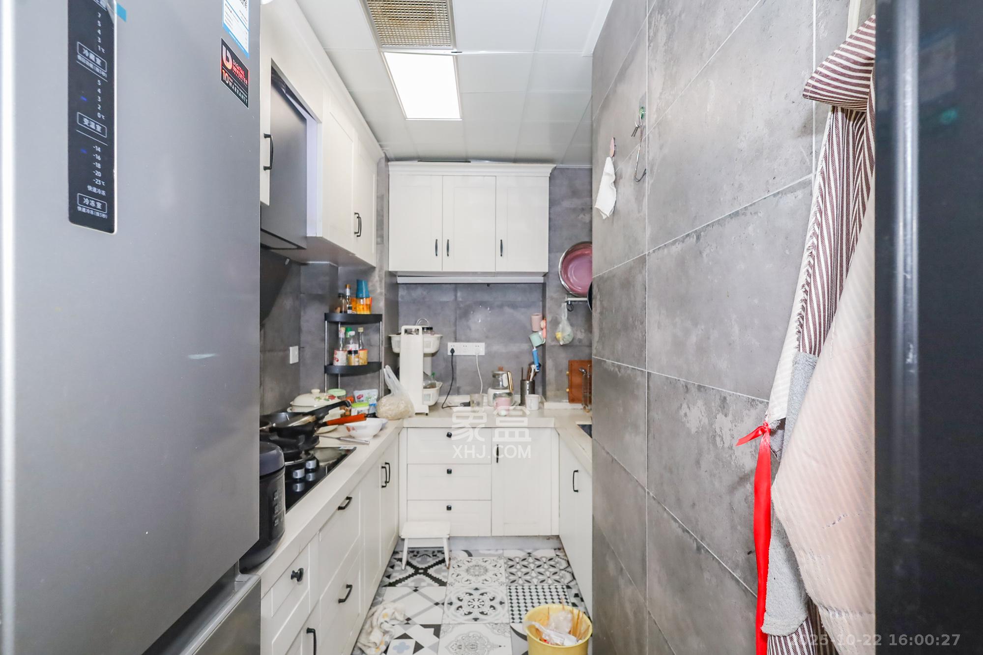 阳光丽城二期  3室2厅1卫    118.0万 阳光丽城二期  3室2厅1卫    118.0万厨房