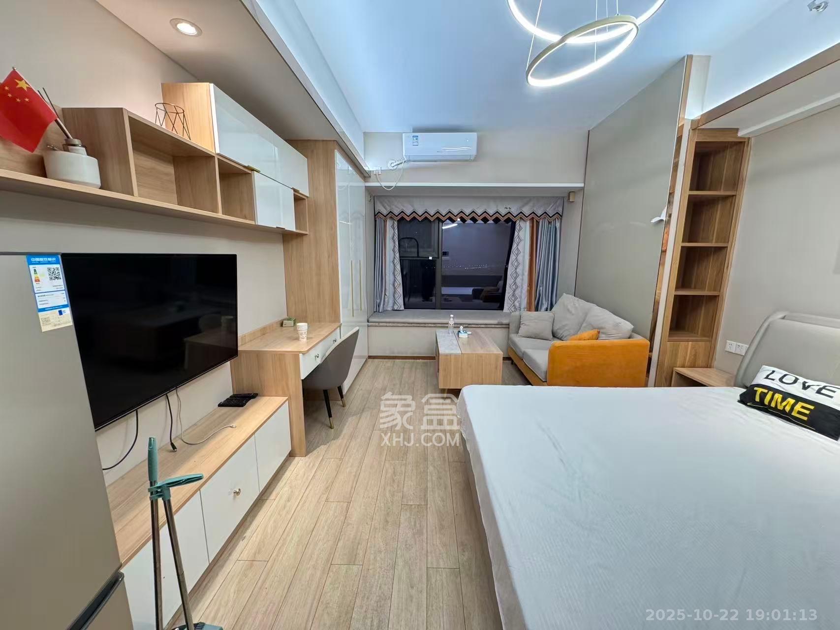 远洋外滩壹号 1室1厅1卫 2000.0元/月 远洋外滩壹号 1室1厅1卫 2000.0元/月室内图