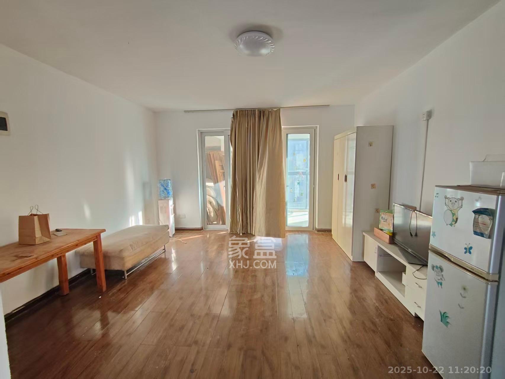 清政园（青政家园）  3室2厅1卫    1800.0元/月