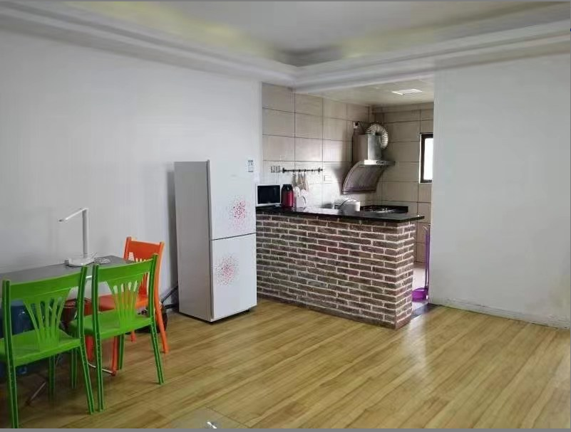 港苑小区 2室1厅1卫 1800.0元/月 港苑小区 2室1厅1卫 1800.0元/月室内图