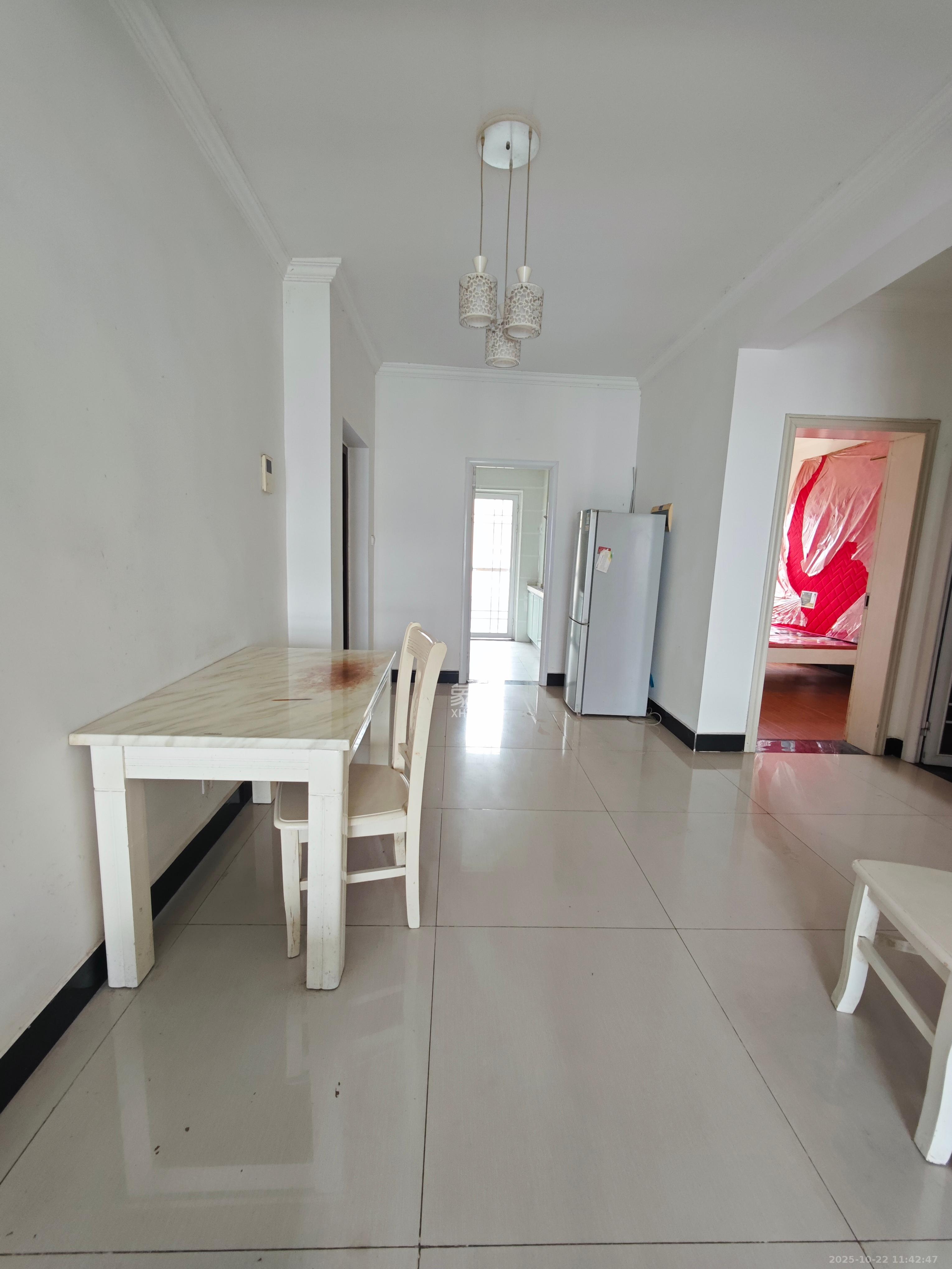 山语城二期  2室2厅1卫    1800.0元/月 山语城二期  2室2厅1卫    1800.0元/月室内图