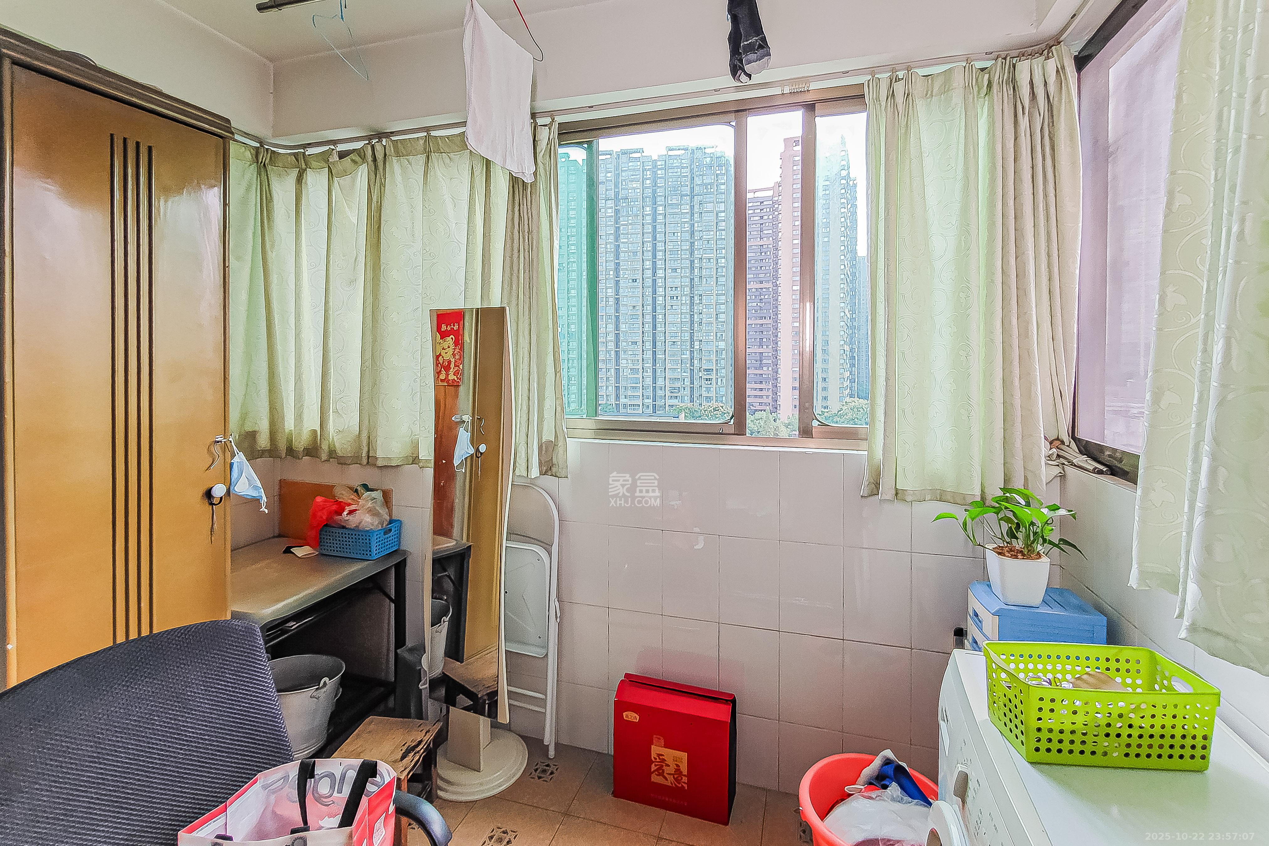 新锐湘都 1室1厅1卫 48.8万 新锐湘都 1室1厅1卫 48.8万阳台