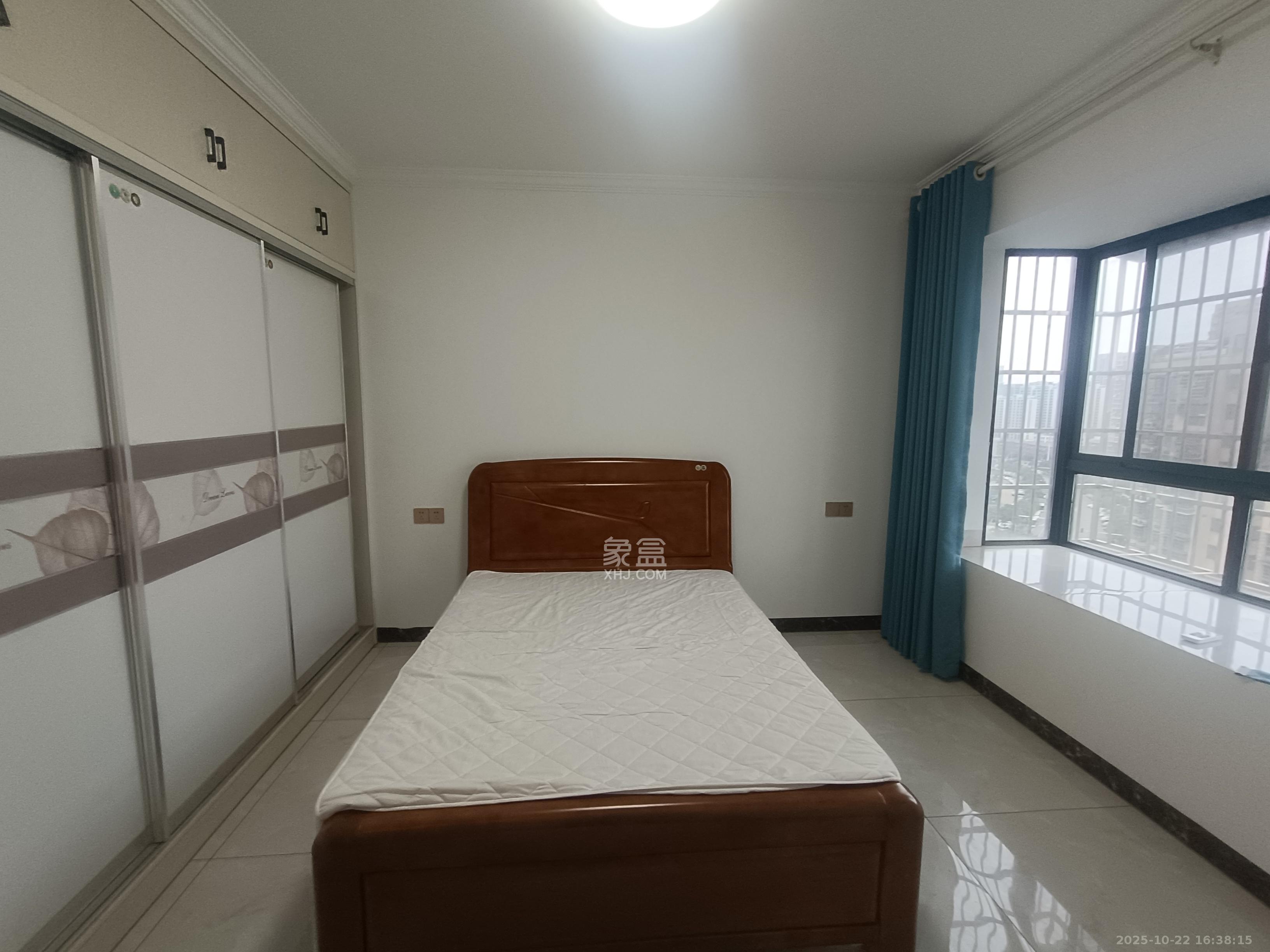 岳鞍阁小区  2室2厅1卫    1700.0元/月室内图