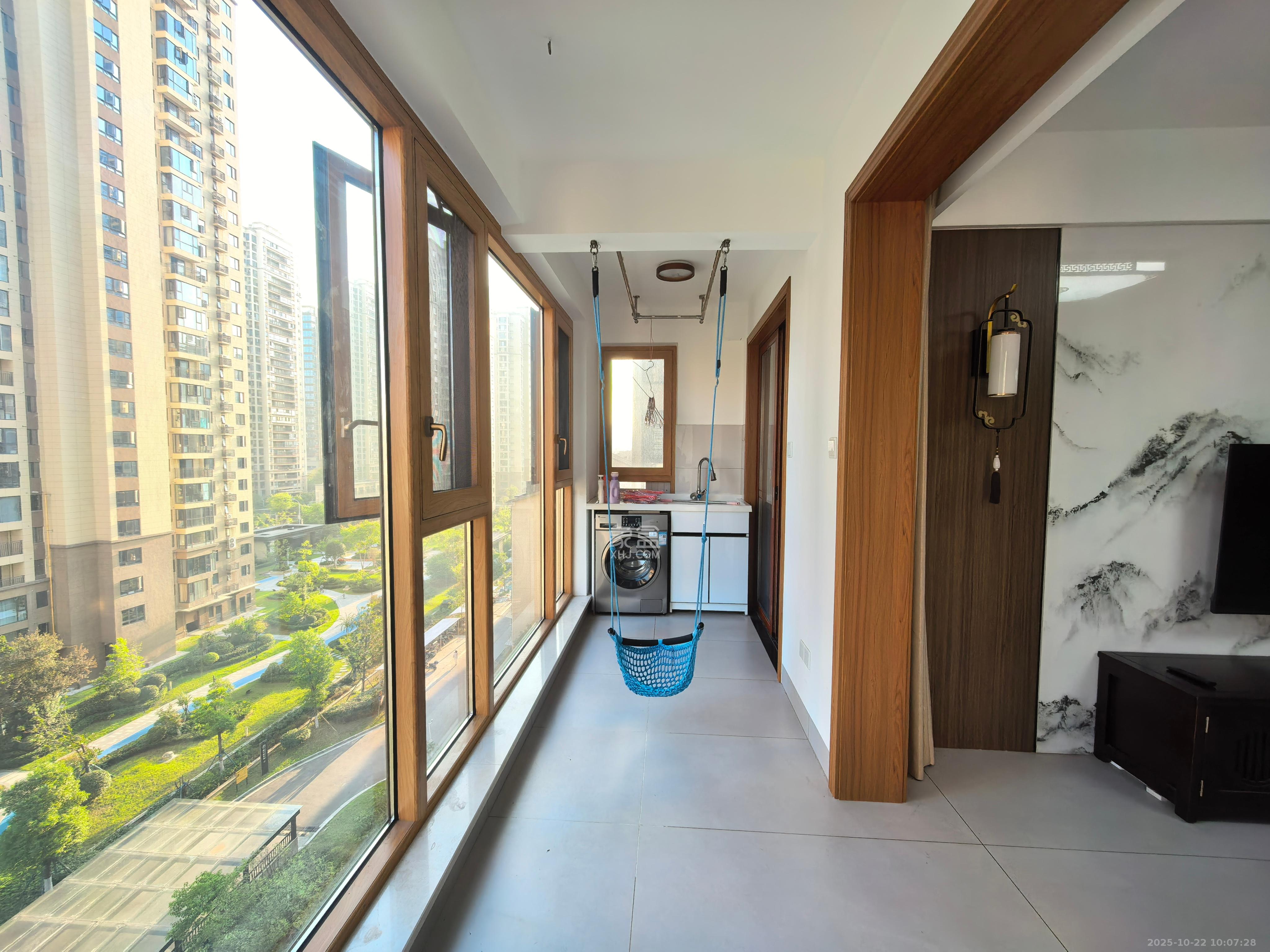 世茂璀璨天城  3室2厅1卫    3600.0元/月室内图