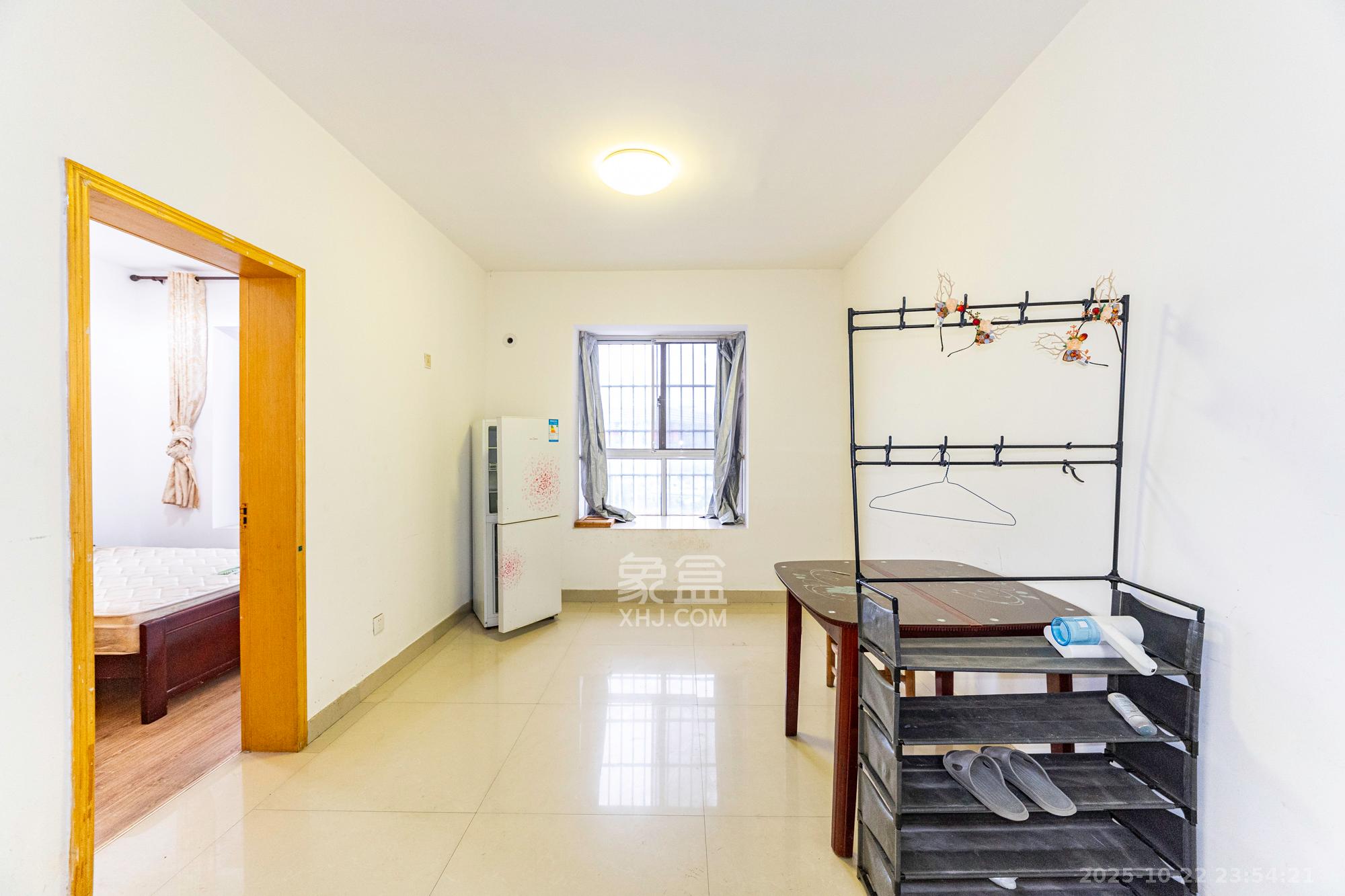 紫晶城  2室2厅1卫    38.8万客厅