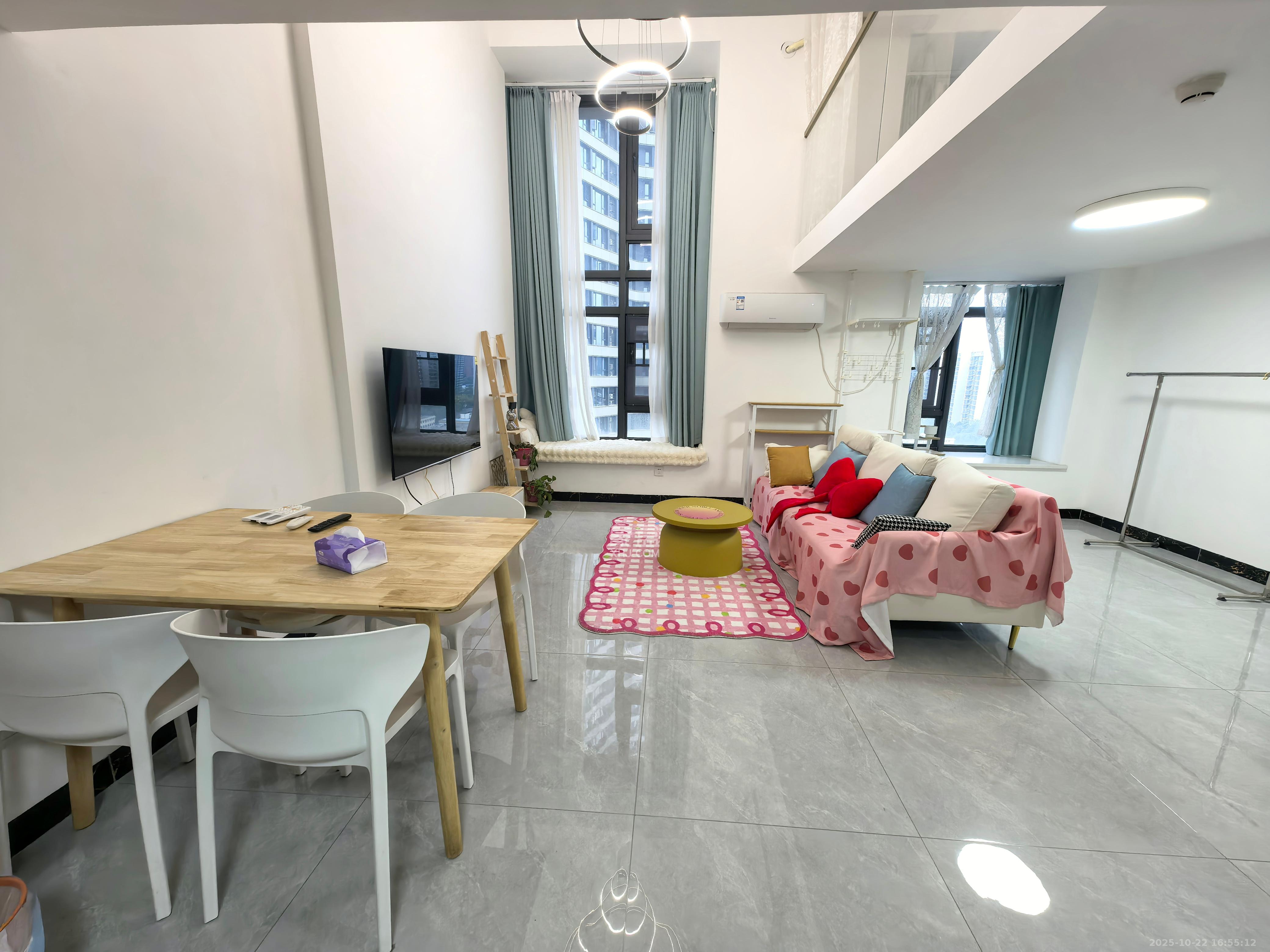 明昇壹城（明昇时代广场）三期  2室2厅2卫    2500.0元/月室内图