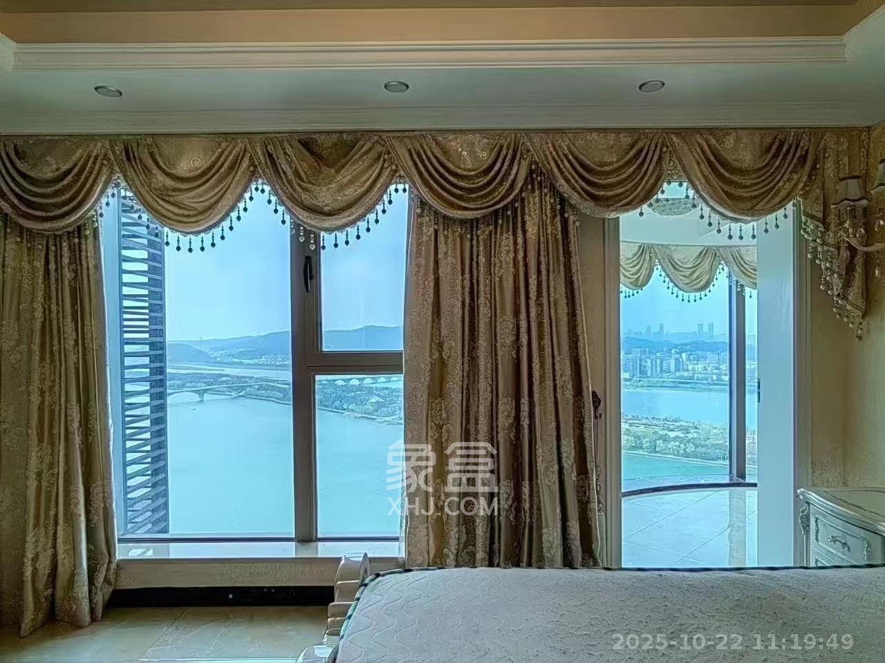 潮宗御苑  3室2厅2卫    6800.0元/月室内图