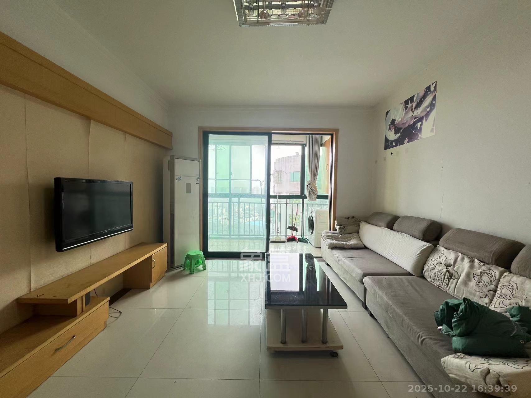 湖韵佳苑  1室2厅1卫    1800.0元/月 湖韵佳苑  1室2厅1卫    1800.0元/月室内图