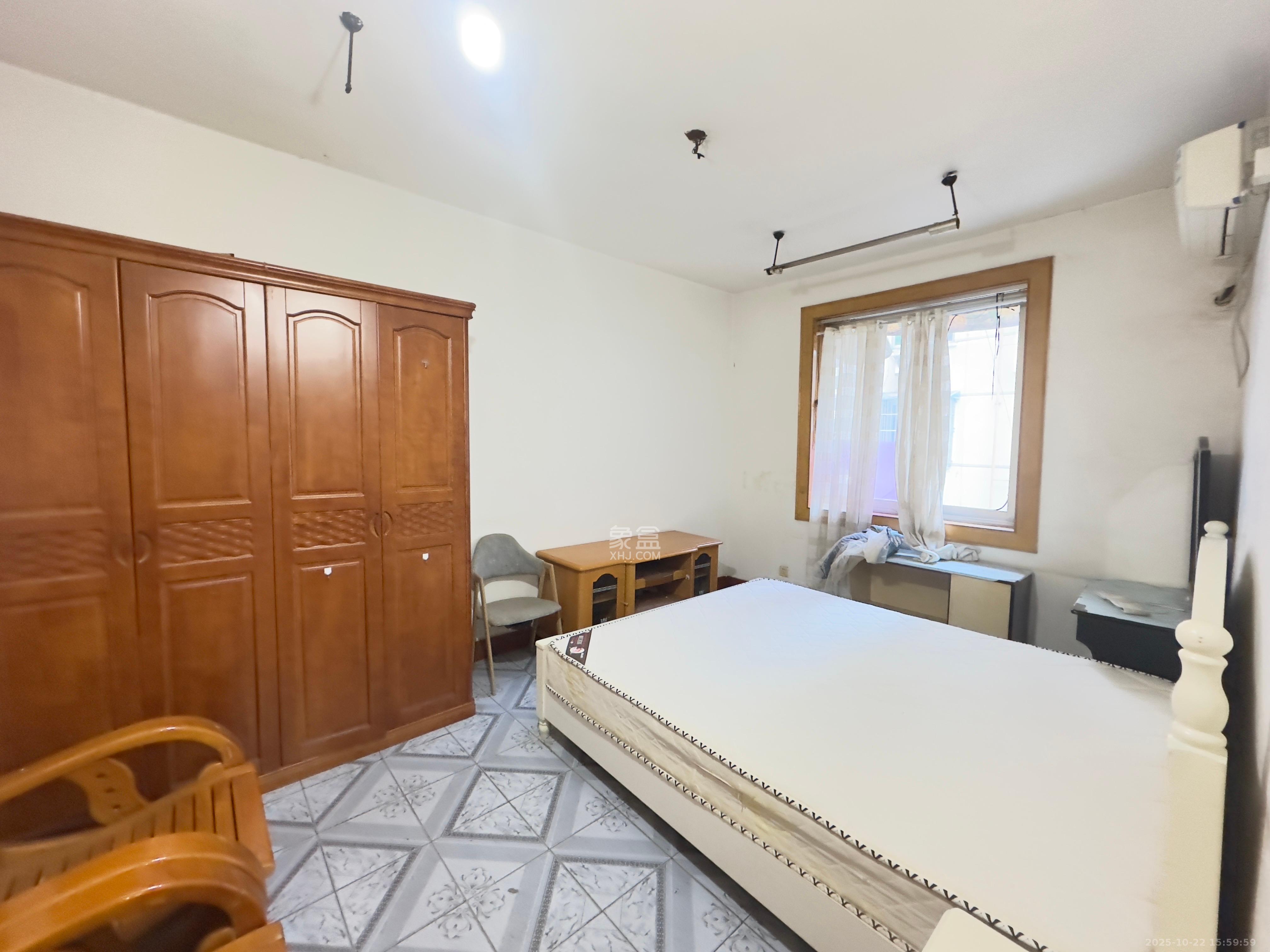 长沙市道路绿化管理处宿舍  2室1厅1卫    1400.0元/月