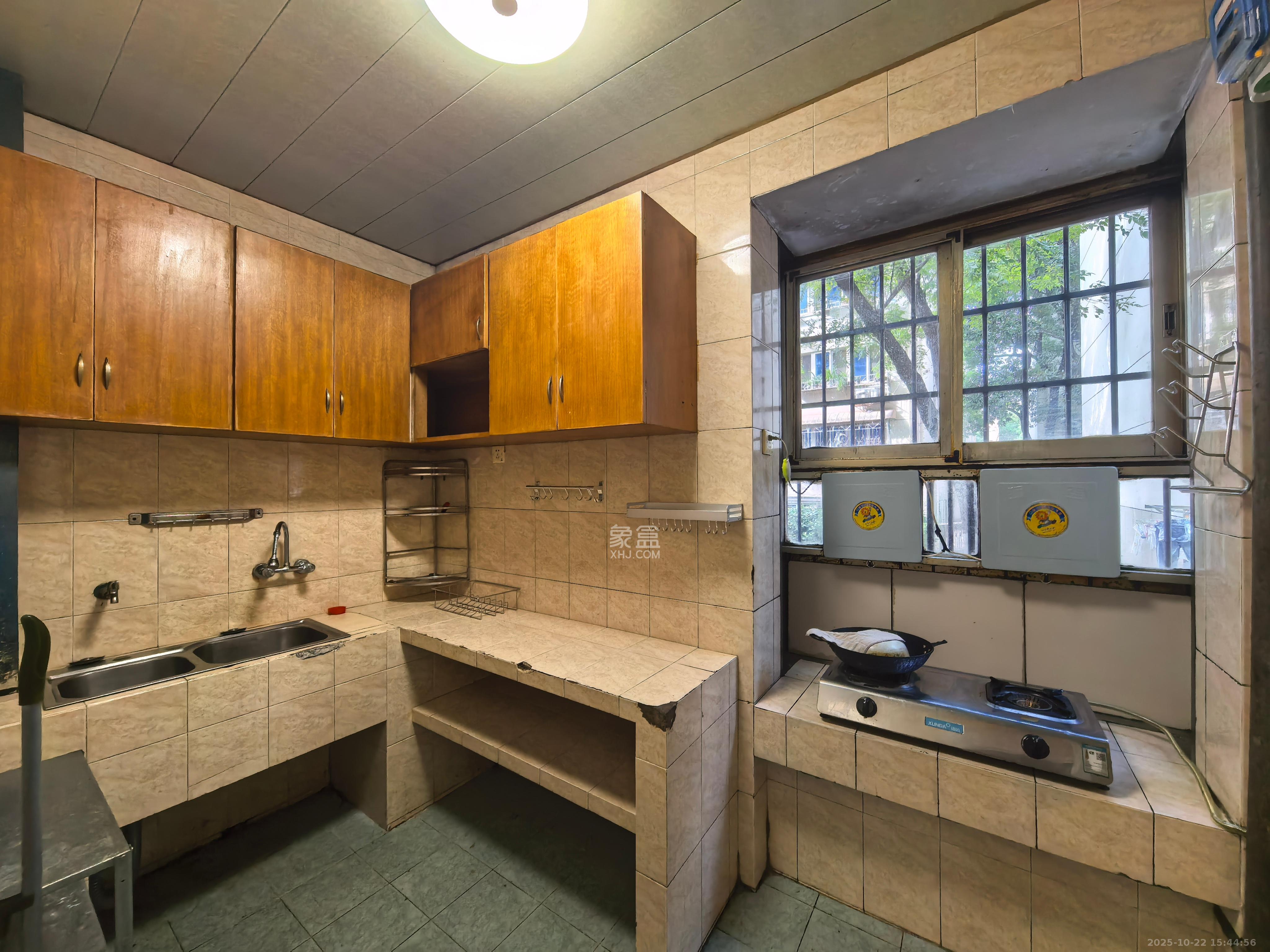 省政府机关二院  2室2厅1卫    3000.0元/月 省政府机关二院  2室2厅1卫    3000.0元/月室内图