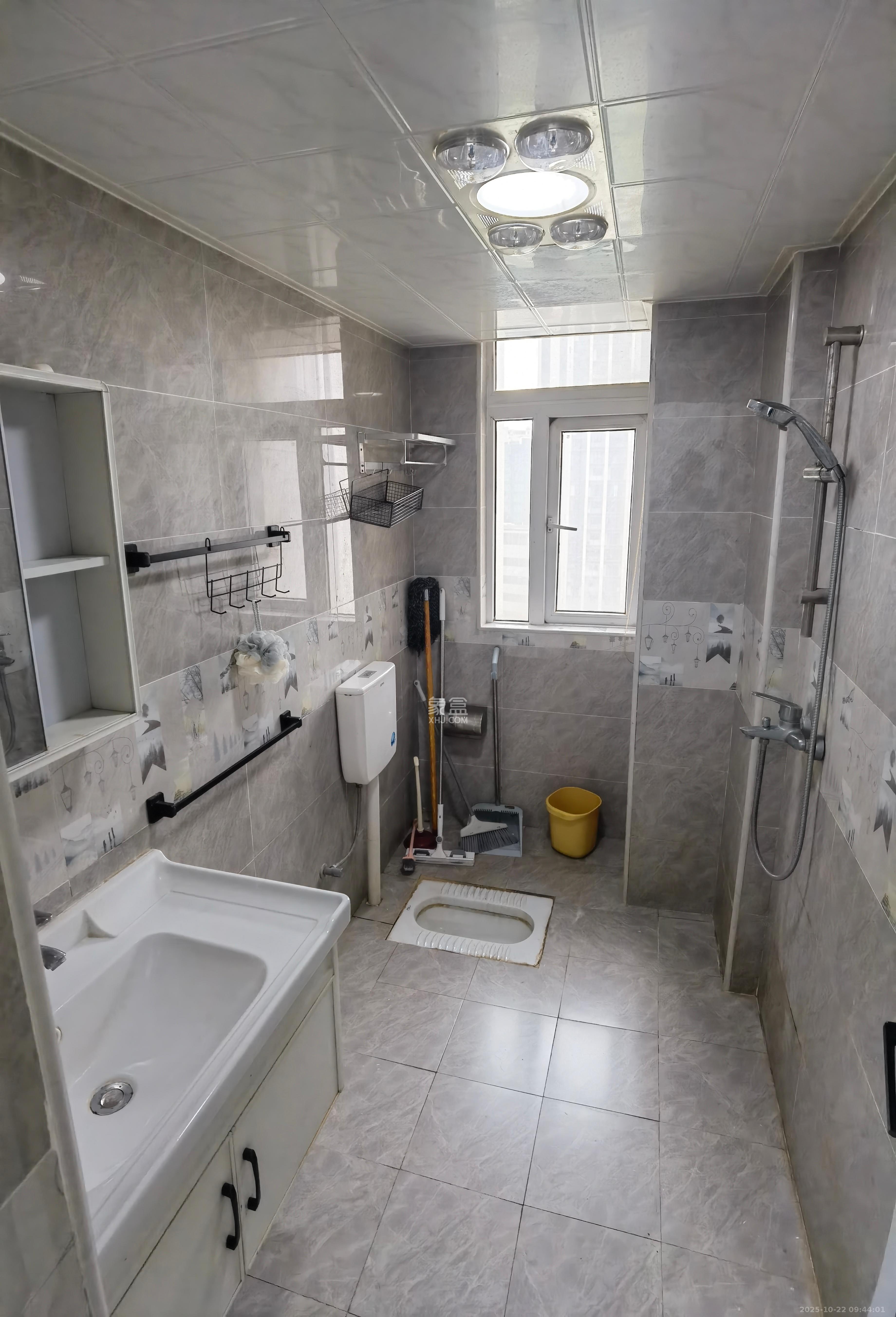 嘉宇银杉（嘉宇西苑）  4室2厅2卫    2300.0元/月室内图