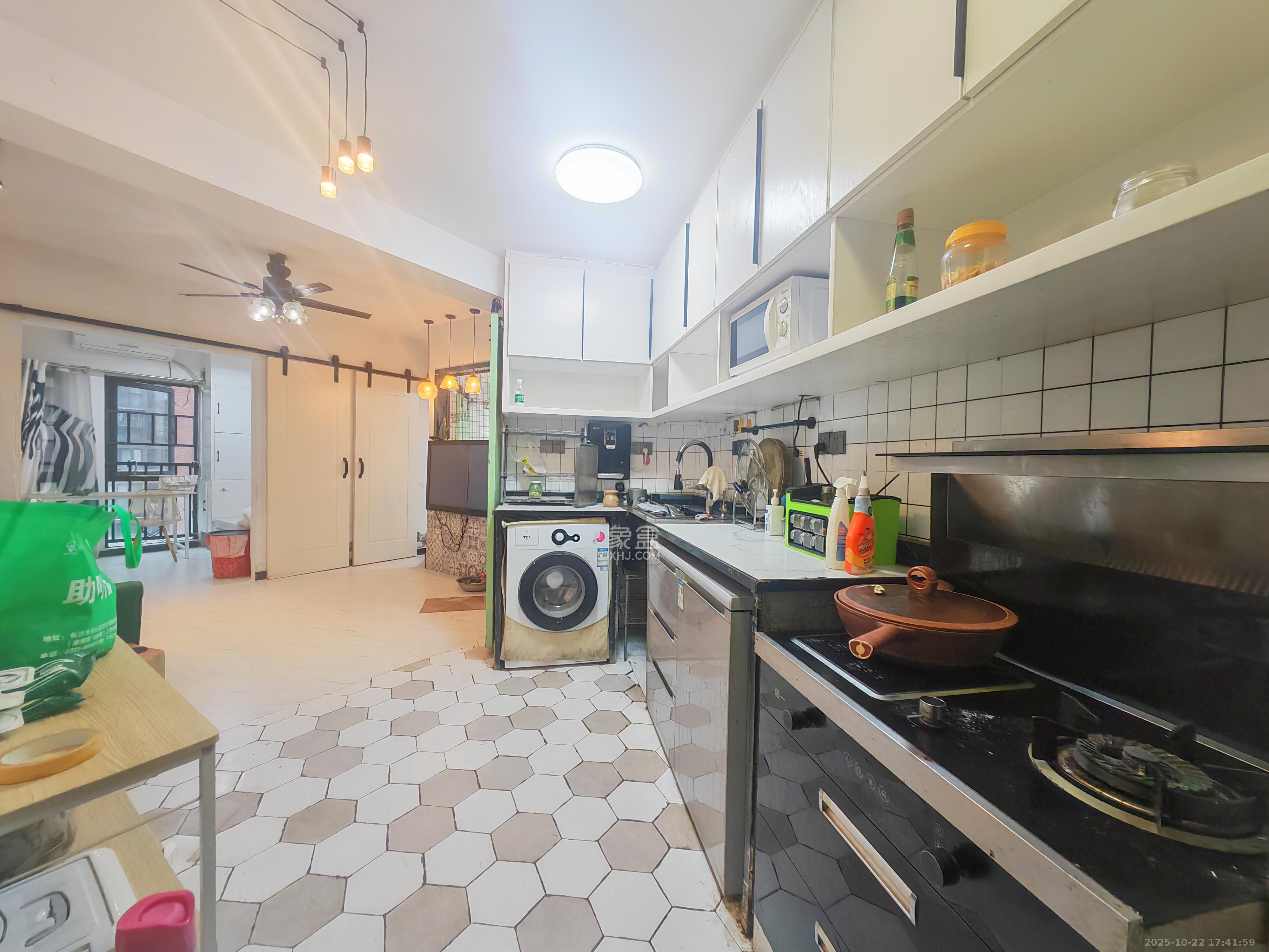 鑫远玲珑  1室0厅0卫    1200.0元/月室内图