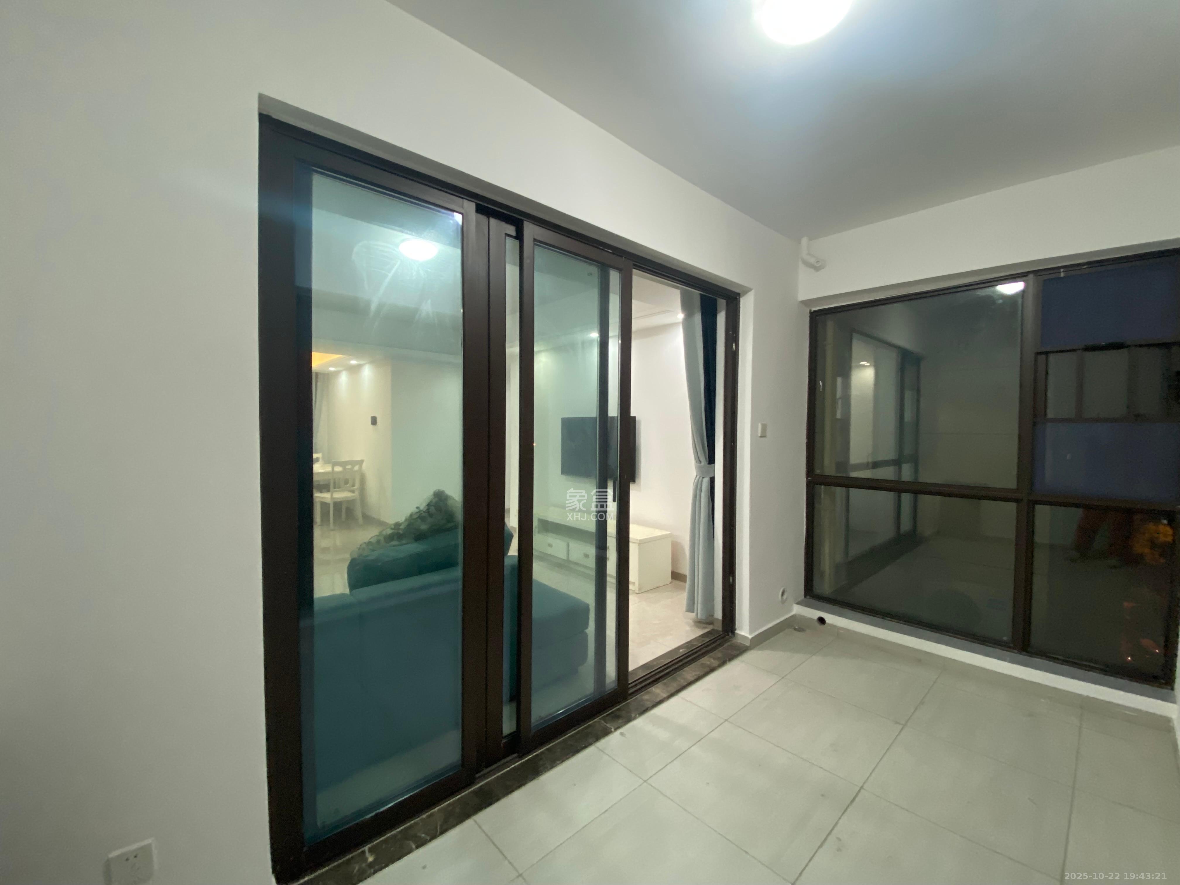 春晖花园  4室2厅2卫    2400.0元/月室内图