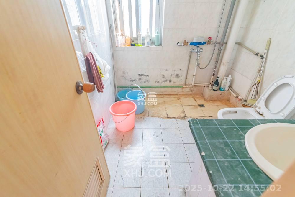 新奥燃气宿舍  3室2厅2卫    1800.0元/月 新奥燃气宿舍  3室2厅2卫    1800.0元/月室内图