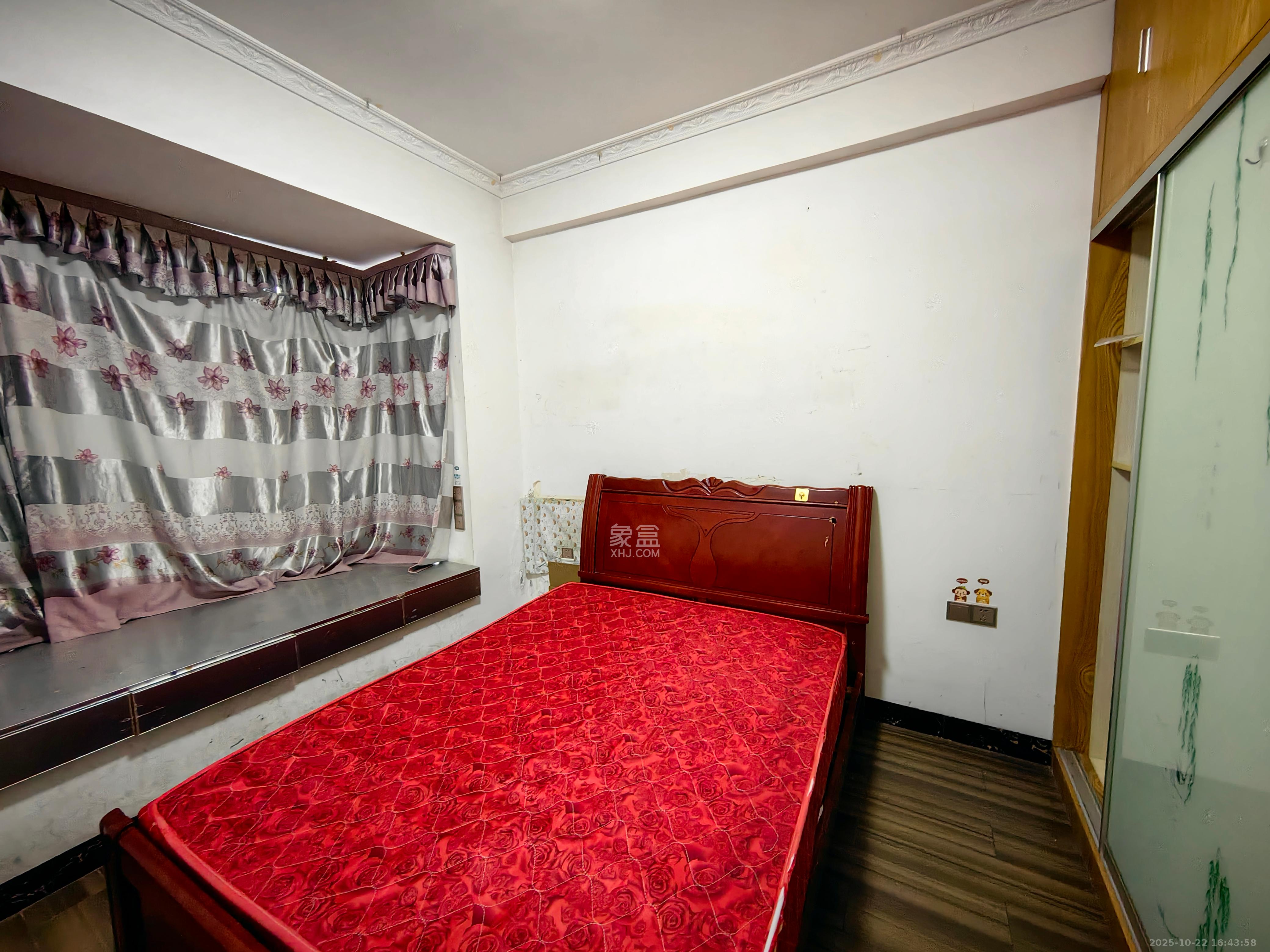 高升金典 1室2厅1卫 1900.0元/月 高升金典 1室2厅1卫 1900.0元/月室内图