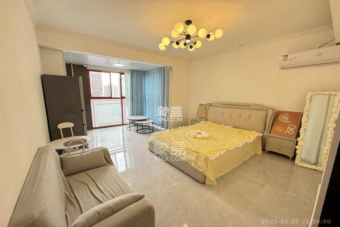 青和上座(上味舫大厦) 1室1厅1卫 2200.0元/月 青和上座(上味舫大厦) 1室1厅1卫 2200.0元/月室内图