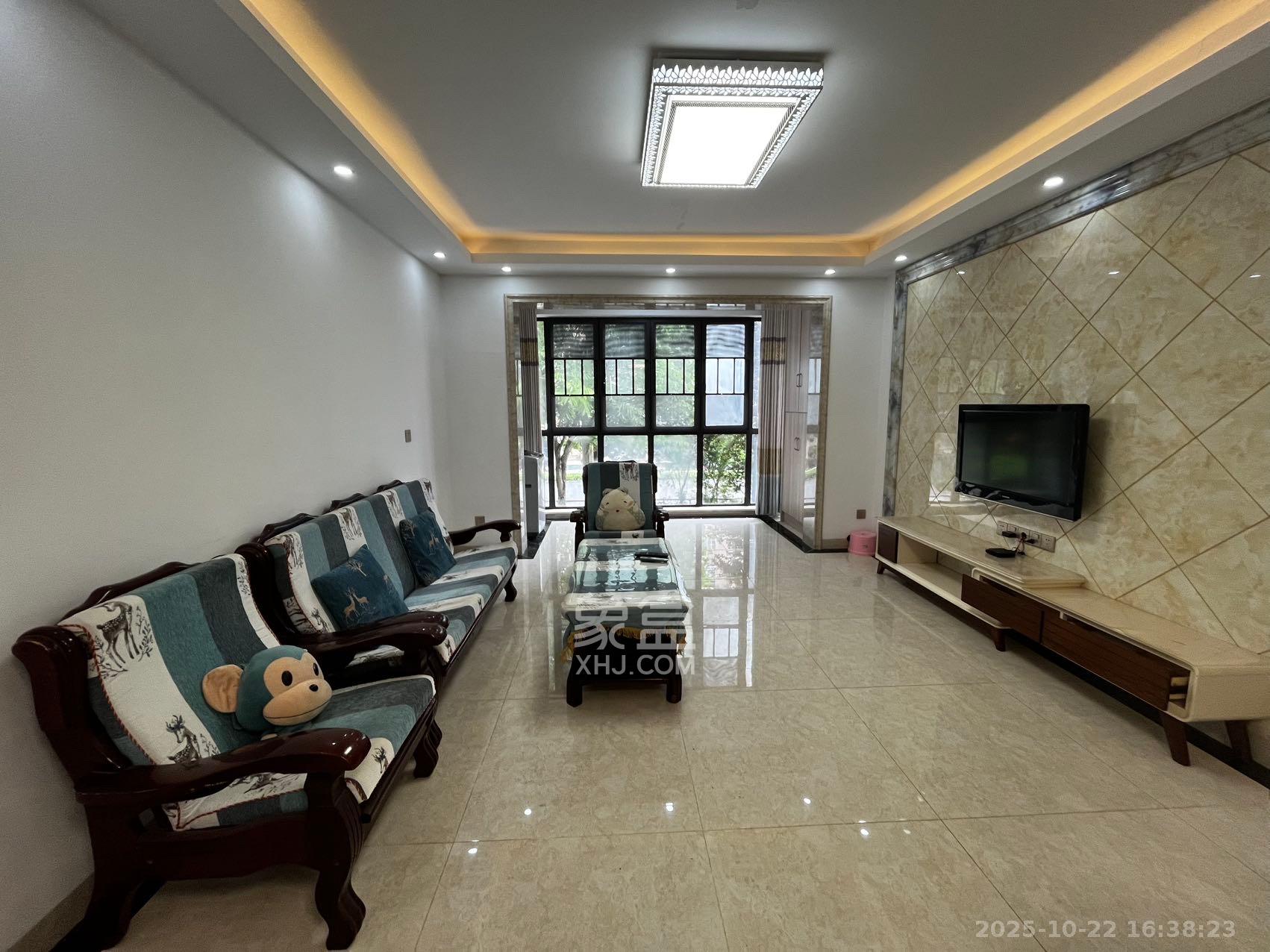 和润园一、二期 3室2厅1卫 2100.0元/月 和润园一、二期 3室2厅1卫 2100.0元/月室内图