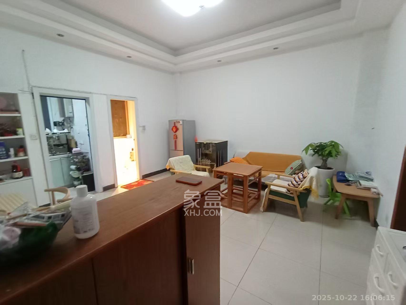 星沙商业步行街  2室1厅1卫    1300.0元/月室内图