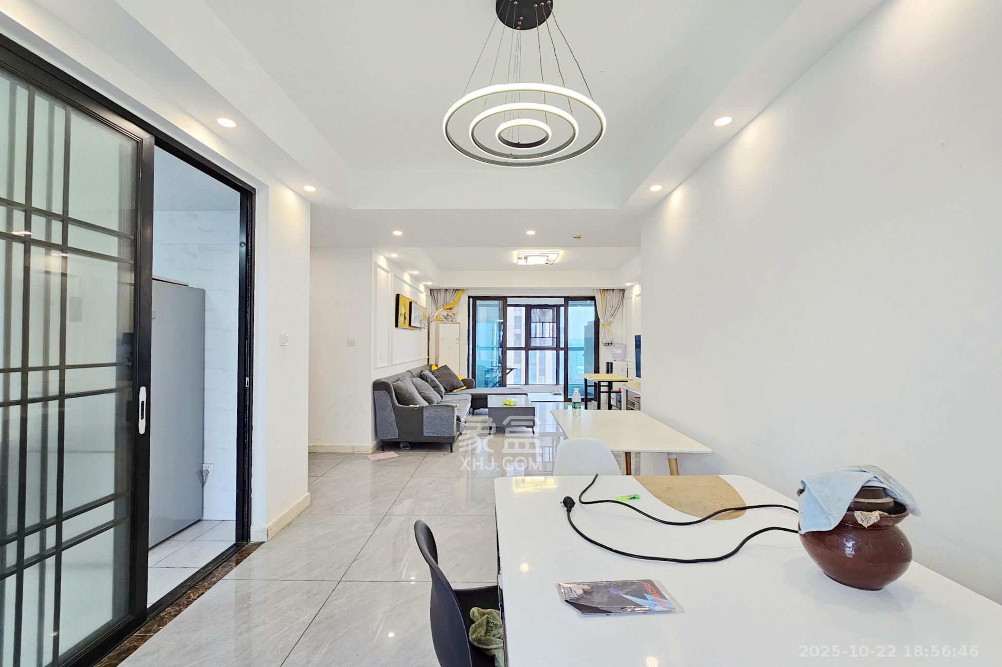 明昇壹城（明昇时代广场）二期  4室2厅2卫    172.0万客厅