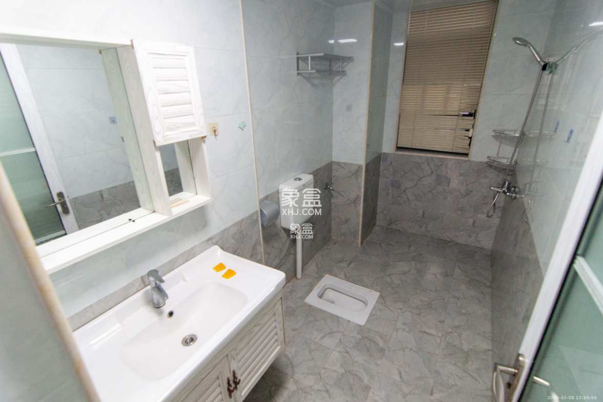 梅溪湖金茂悦(金悦雅苑) 3室2厅2卫 2900.0元/月 梅溪湖金茂悦(金悦雅苑) 3室2厅2卫 2900.0元/月室内图