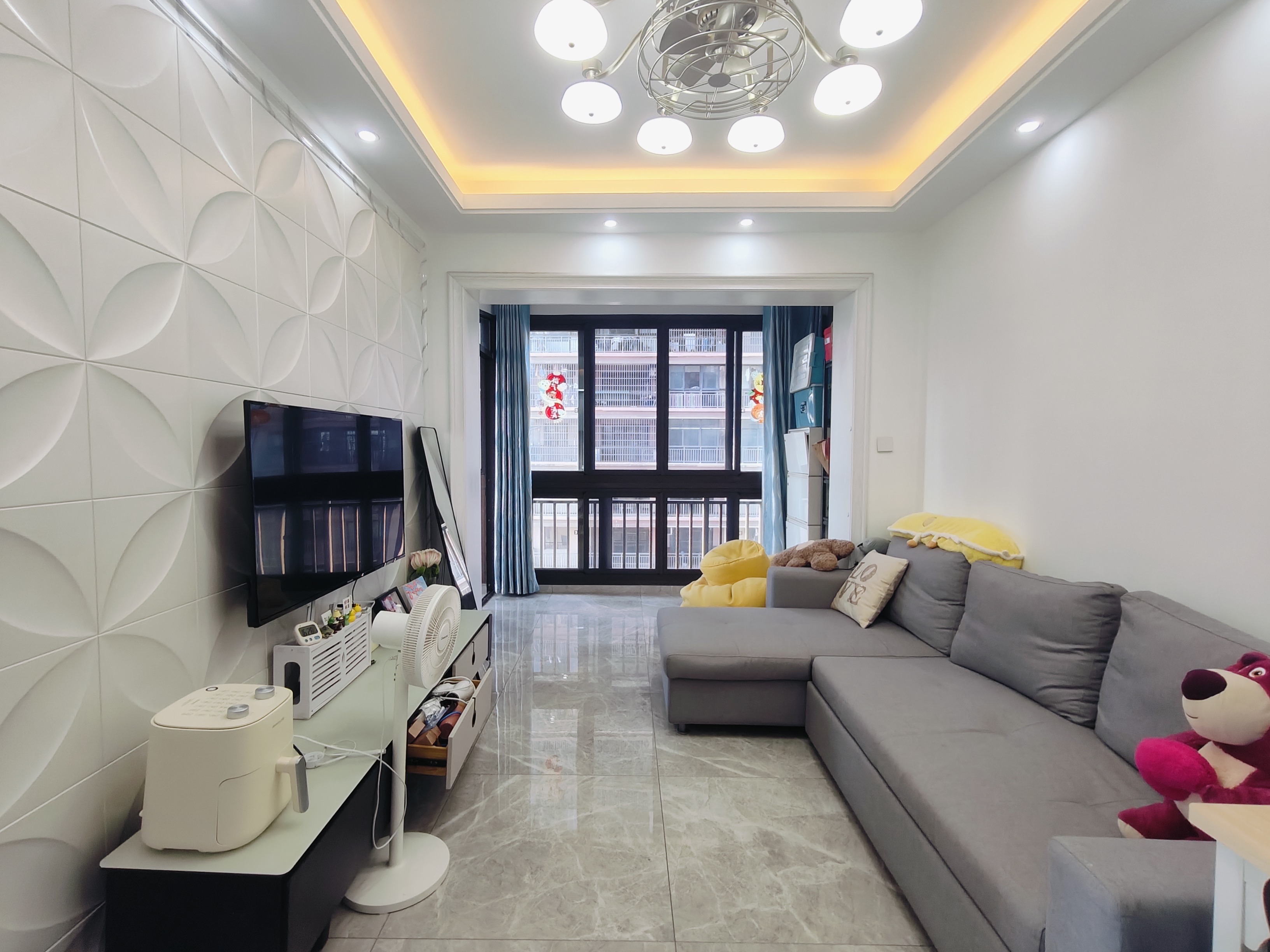 国贸城市花园 1室1厅1卫 95.0万 国贸城市花园 1室1厅1卫 95.0万客厅