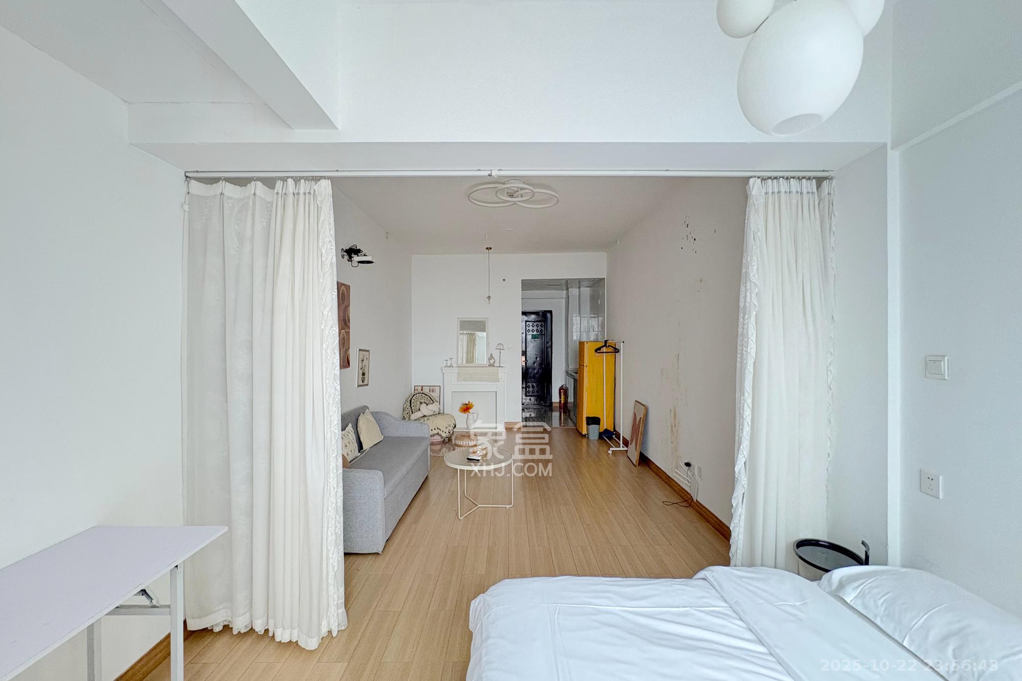 BOBO国际  1室1厅1卫    46.0万 BOBO国际  1室1厅1卫    46.0万卧室