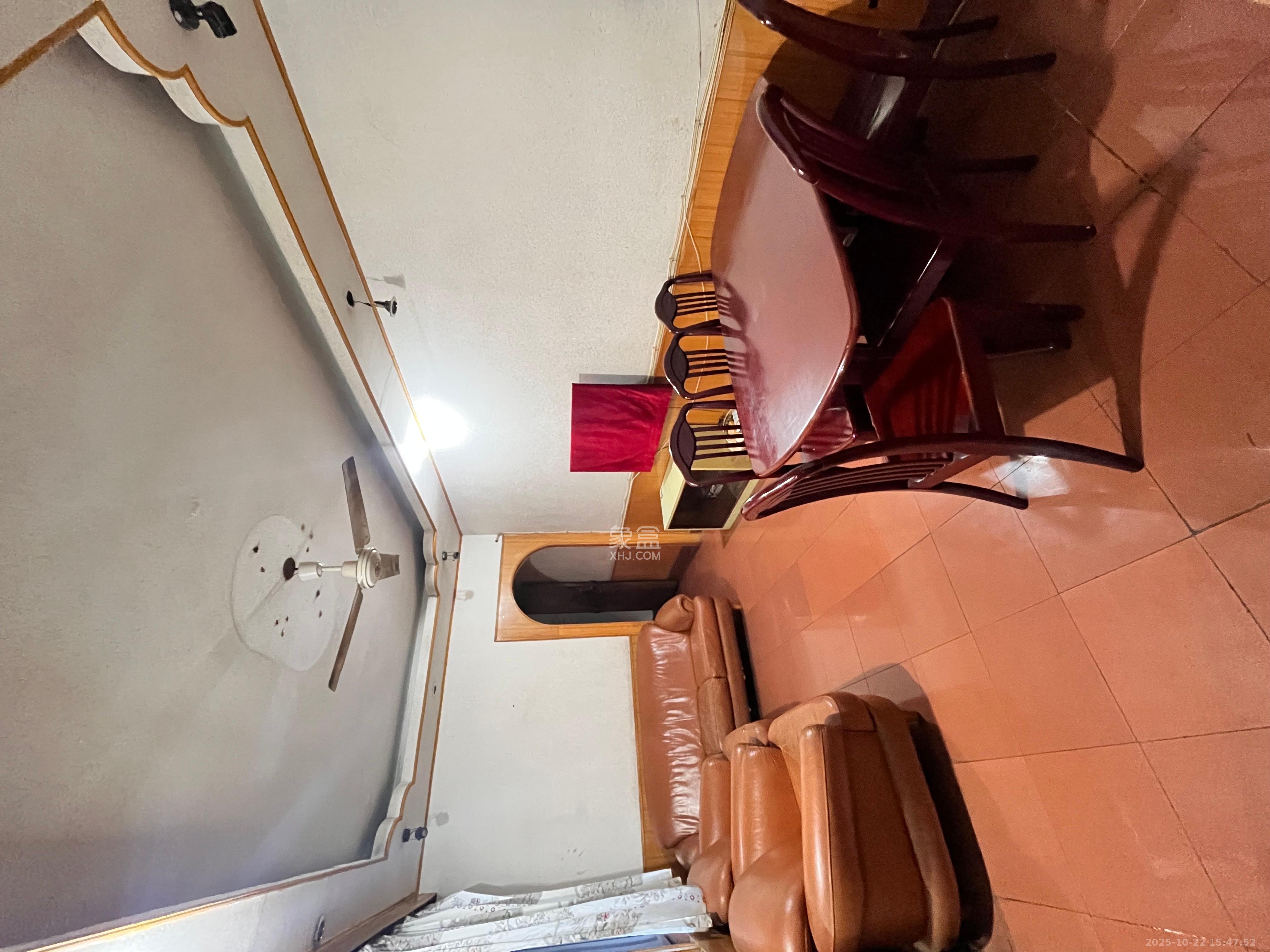 市政公司宿舍  2室1厅1卫    1400.0元/月