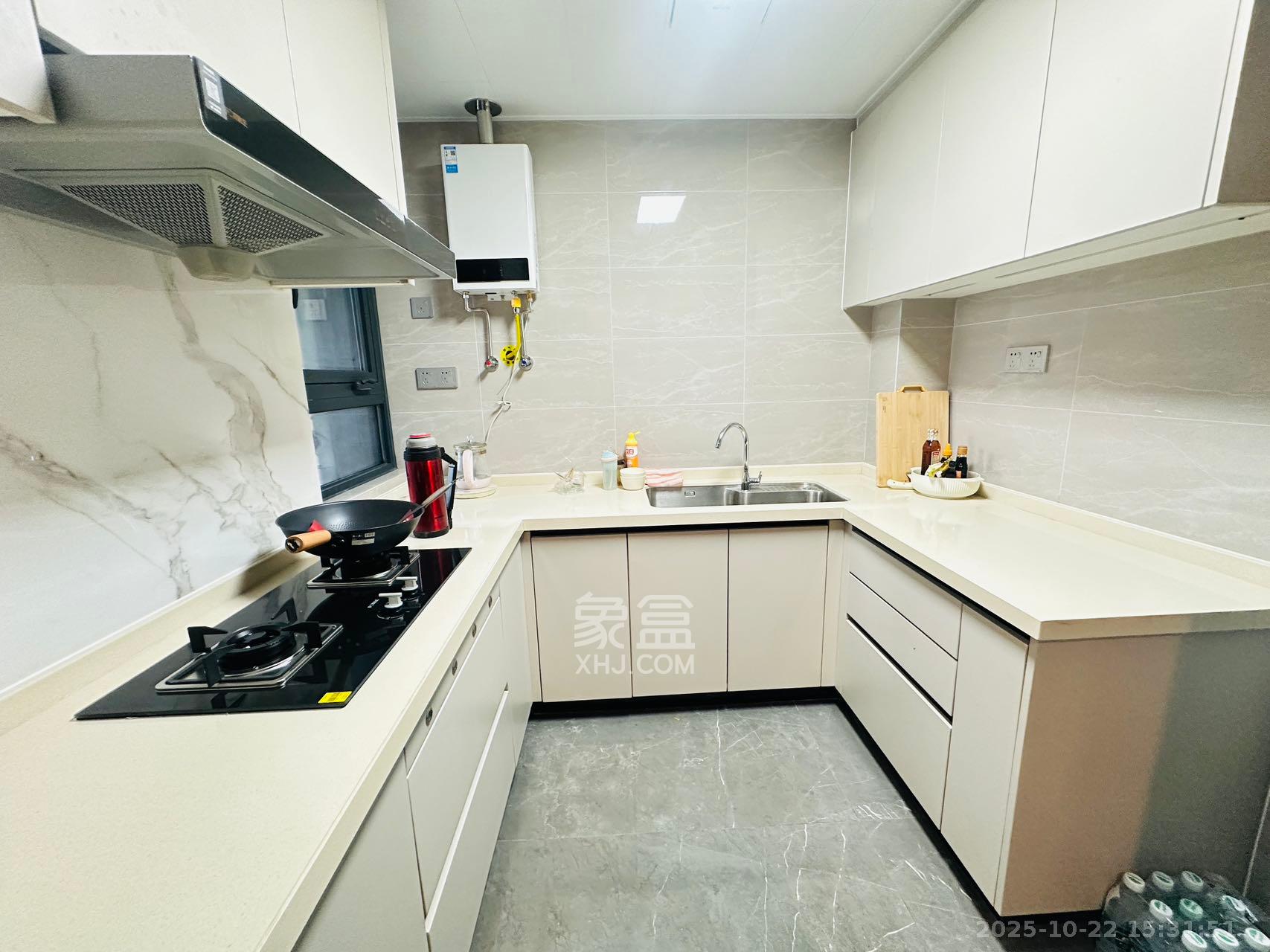 中海星樾府  3室2厅2卫    3600.0元/月室内图