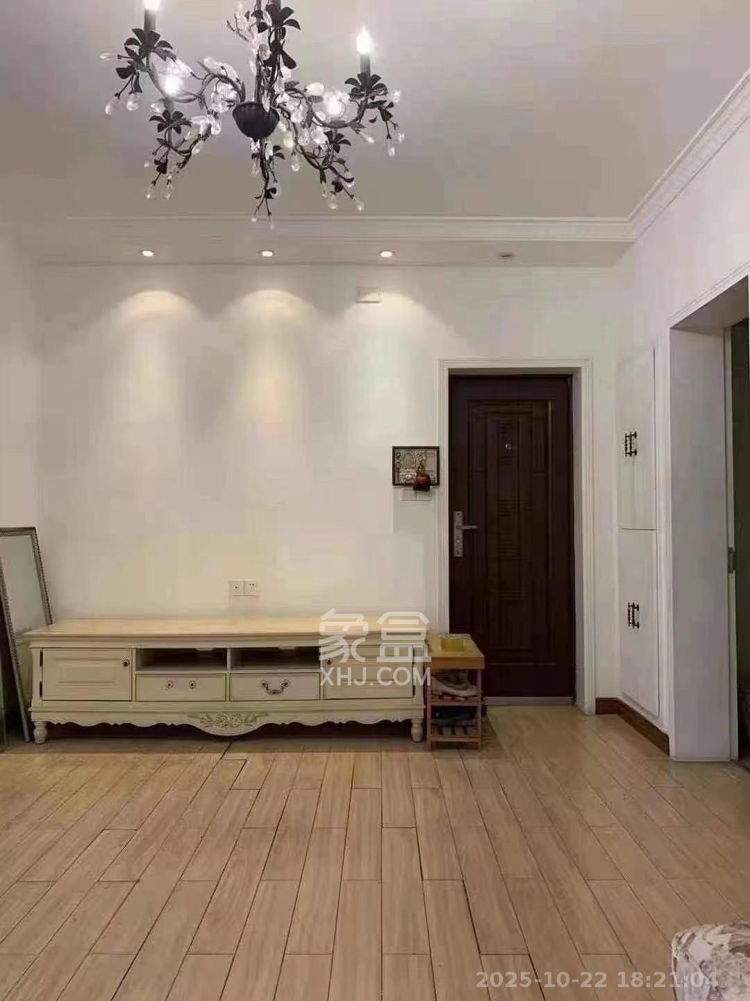 火星镇长沙市公安局  2室1厅1卫    1700.0元/月