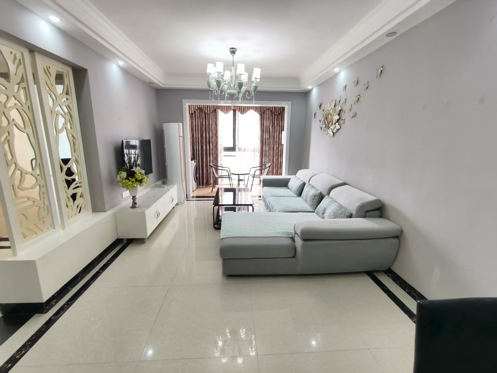 尚书房 2室2厅1卫 2000.0元/月 尚书房 2室2厅1卫 2000.0元/月室内图