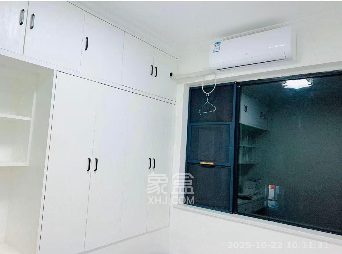 长房半岛蓝湾（观山月）  2室2厅1卫    1800.0元/月室内图