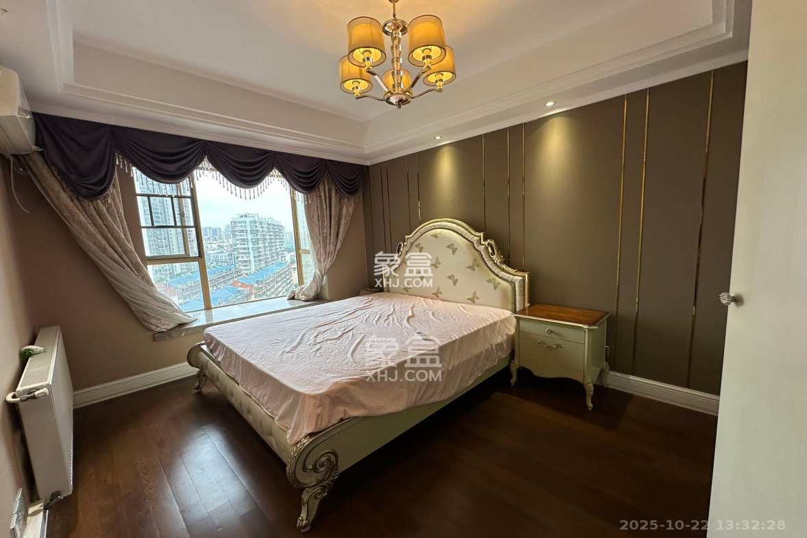 恒大御景半岛湘江苑(恒大御景半岛一期) 3室2厅2卫 7000.0元/月 恒大御景半岛湘江苑(恒大御景半岛一期) 3室2厅2卫 7000.0元/月室内图