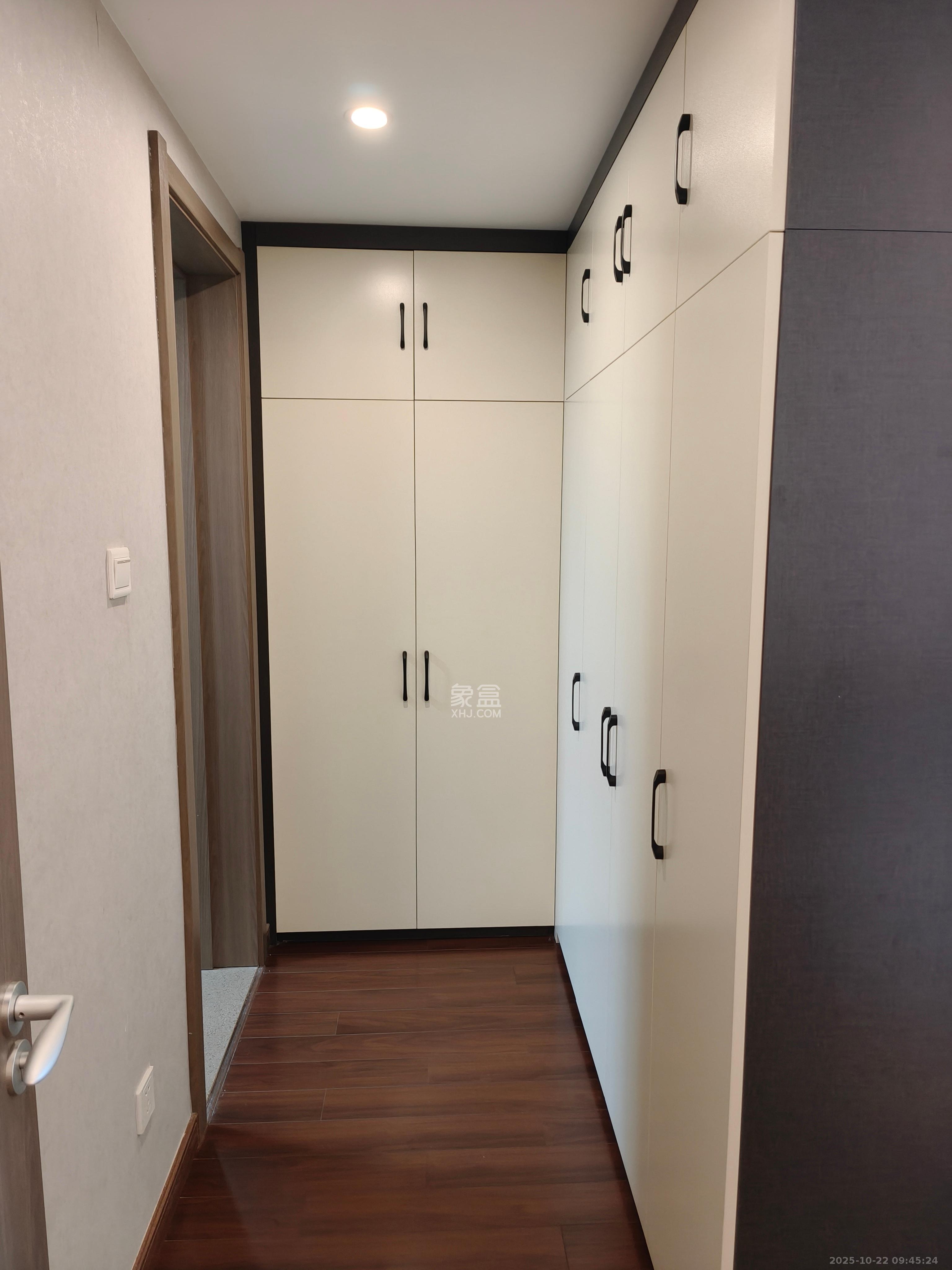 万科金域蓝湾  4室2厅2卫    4200.0元/月室内图