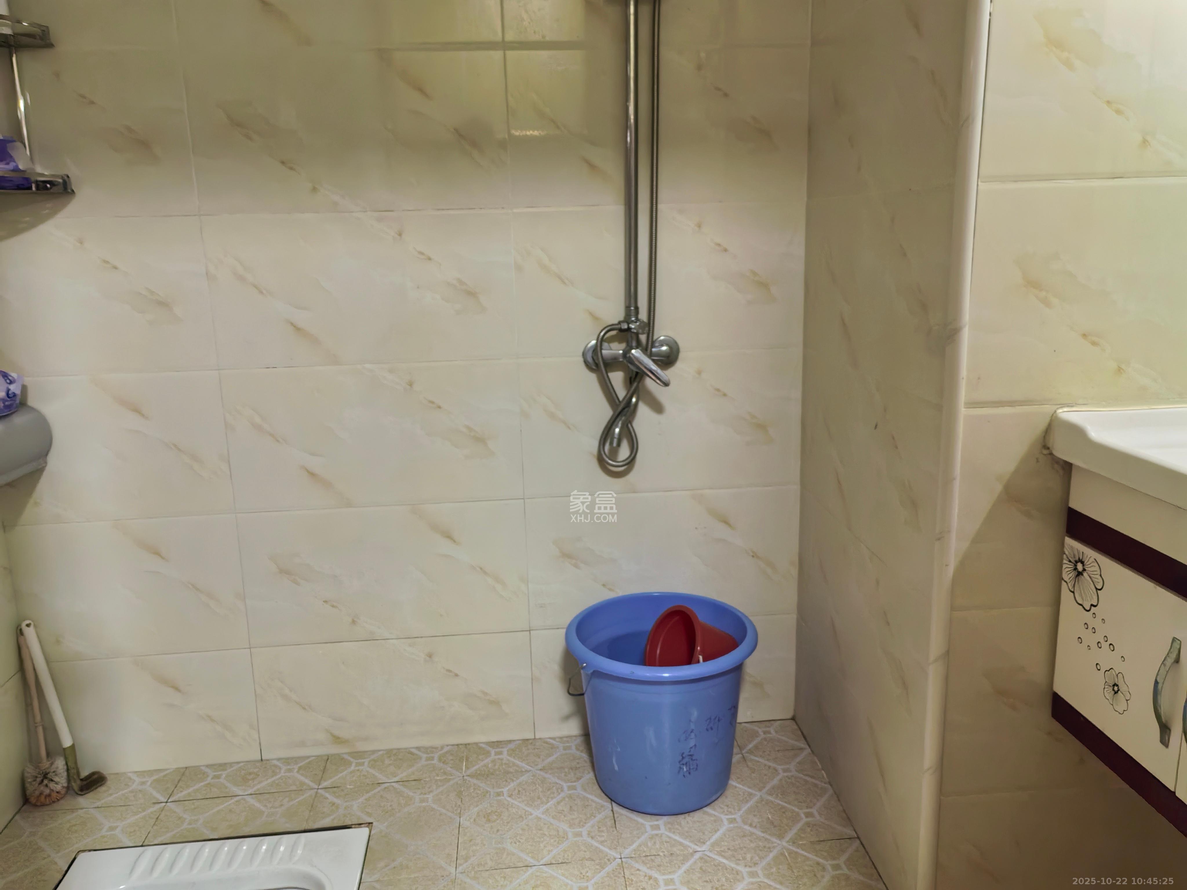 润和紫郡一期  1室1厅1卫    1100.0元/月室内图