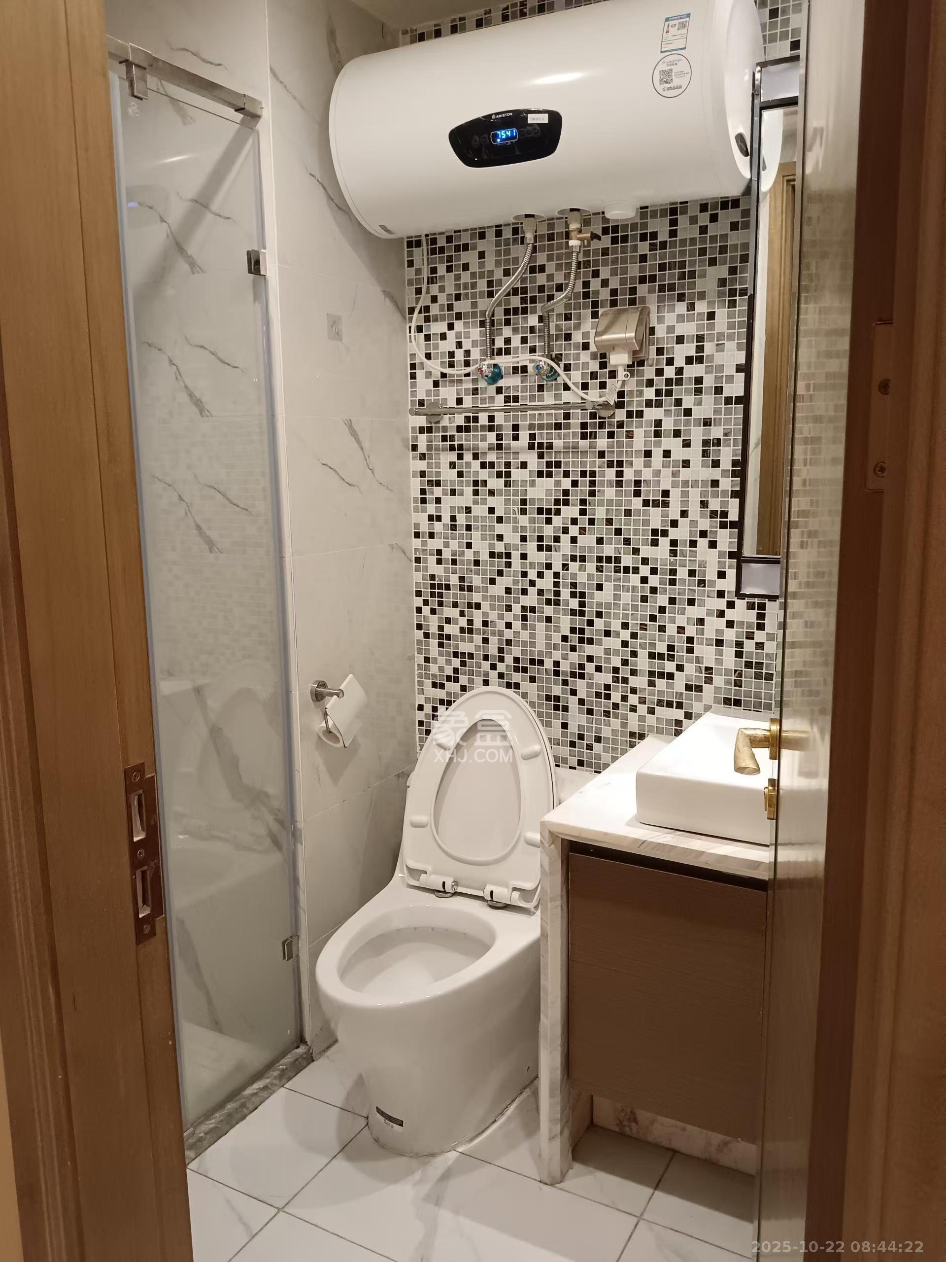 恒大誉府(融誉商业中心) 1室0厅0卫 1700.0元/月 恒大誉府(融誉商业中心) 1室0厅0卫 1700.0元/月室内图