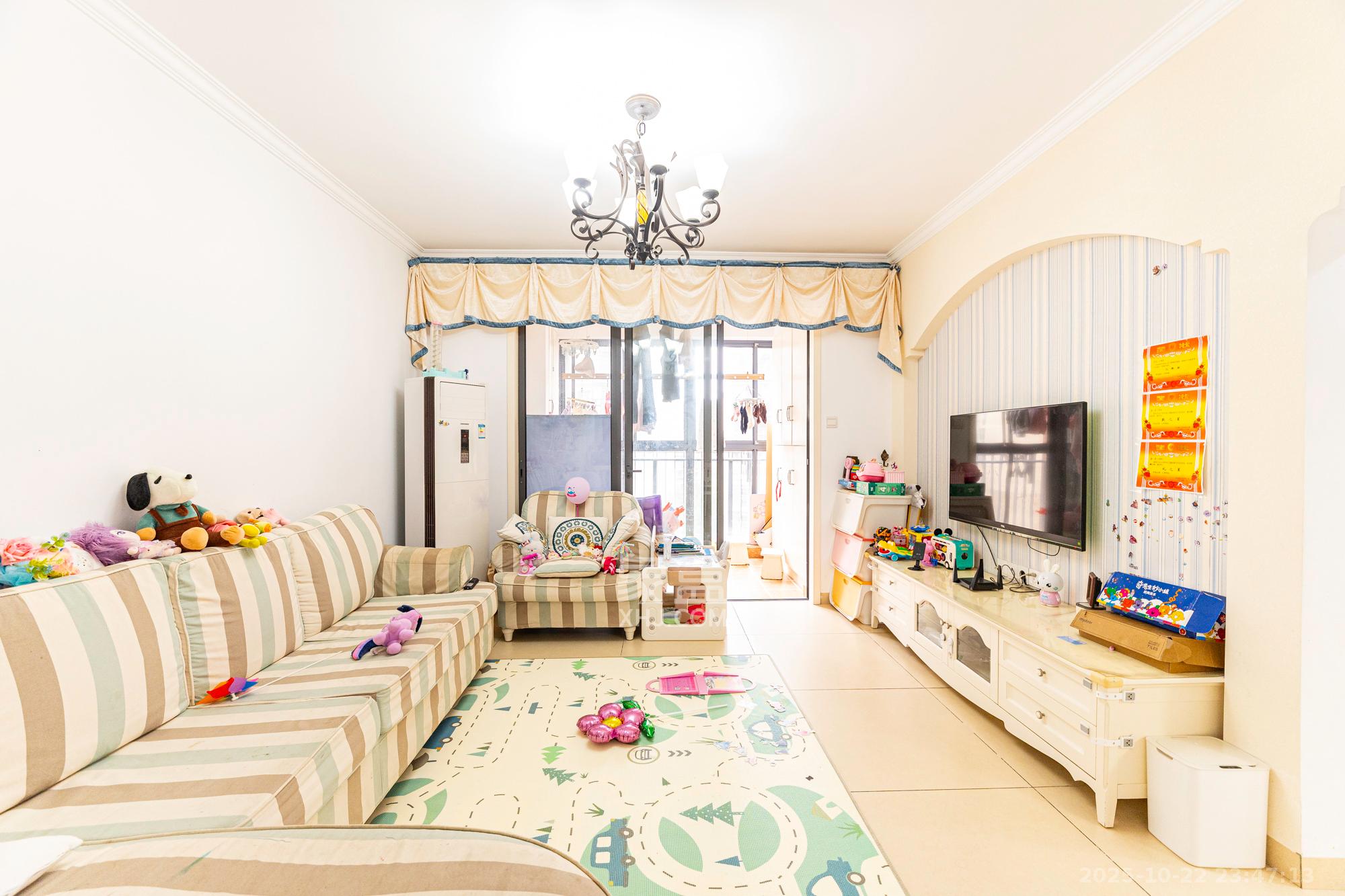 华润凤凰城二期  2室2厅1卫    55.0万